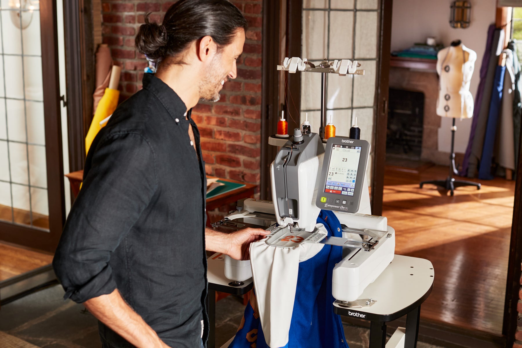 Brother PR1X Entrepreneur One Needle Embroidery Machine World Weidner