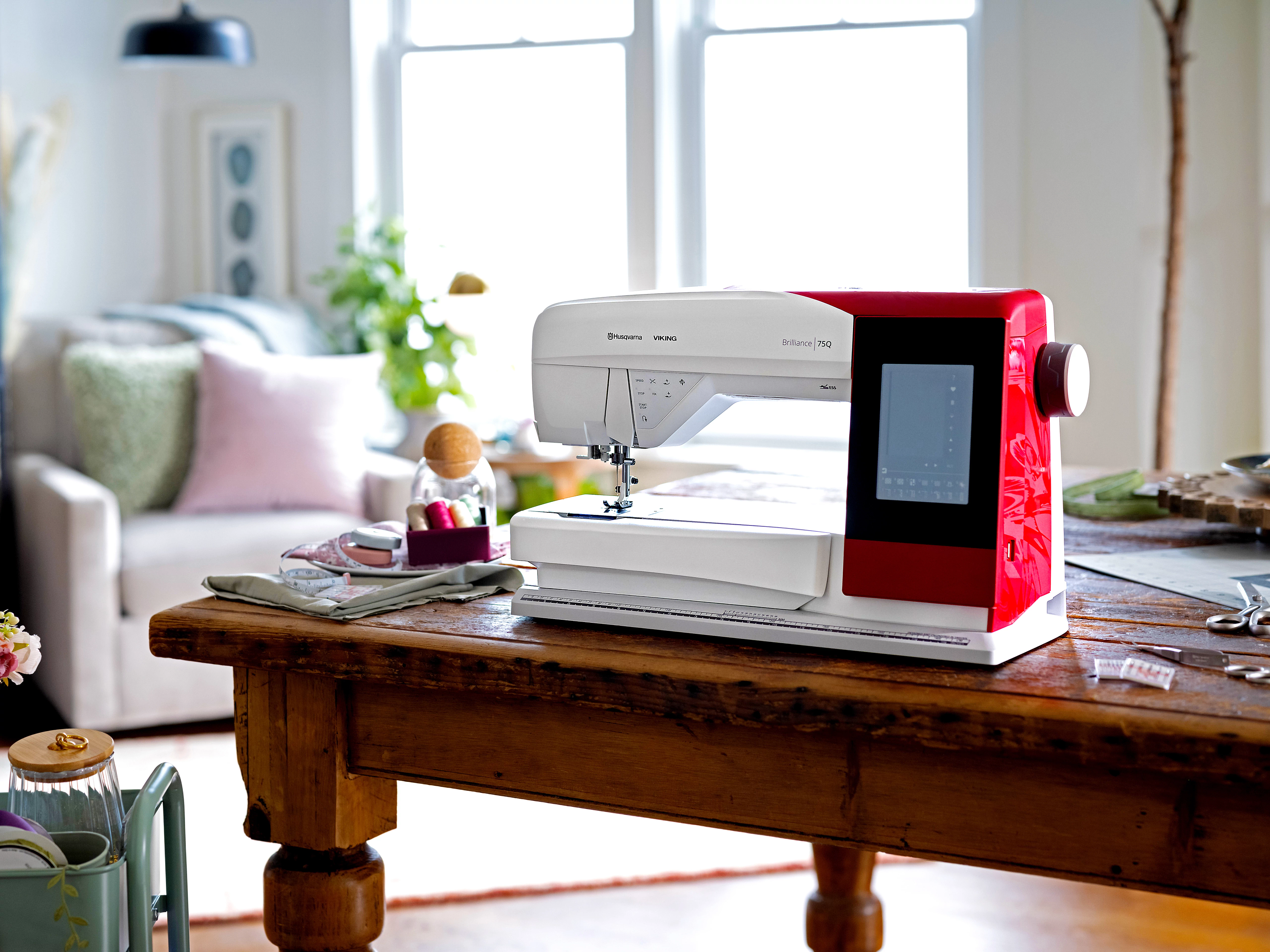 Husqvarna Viking BRILLIANCE™ 75Q Sewing Machine for Sale at World Weidner