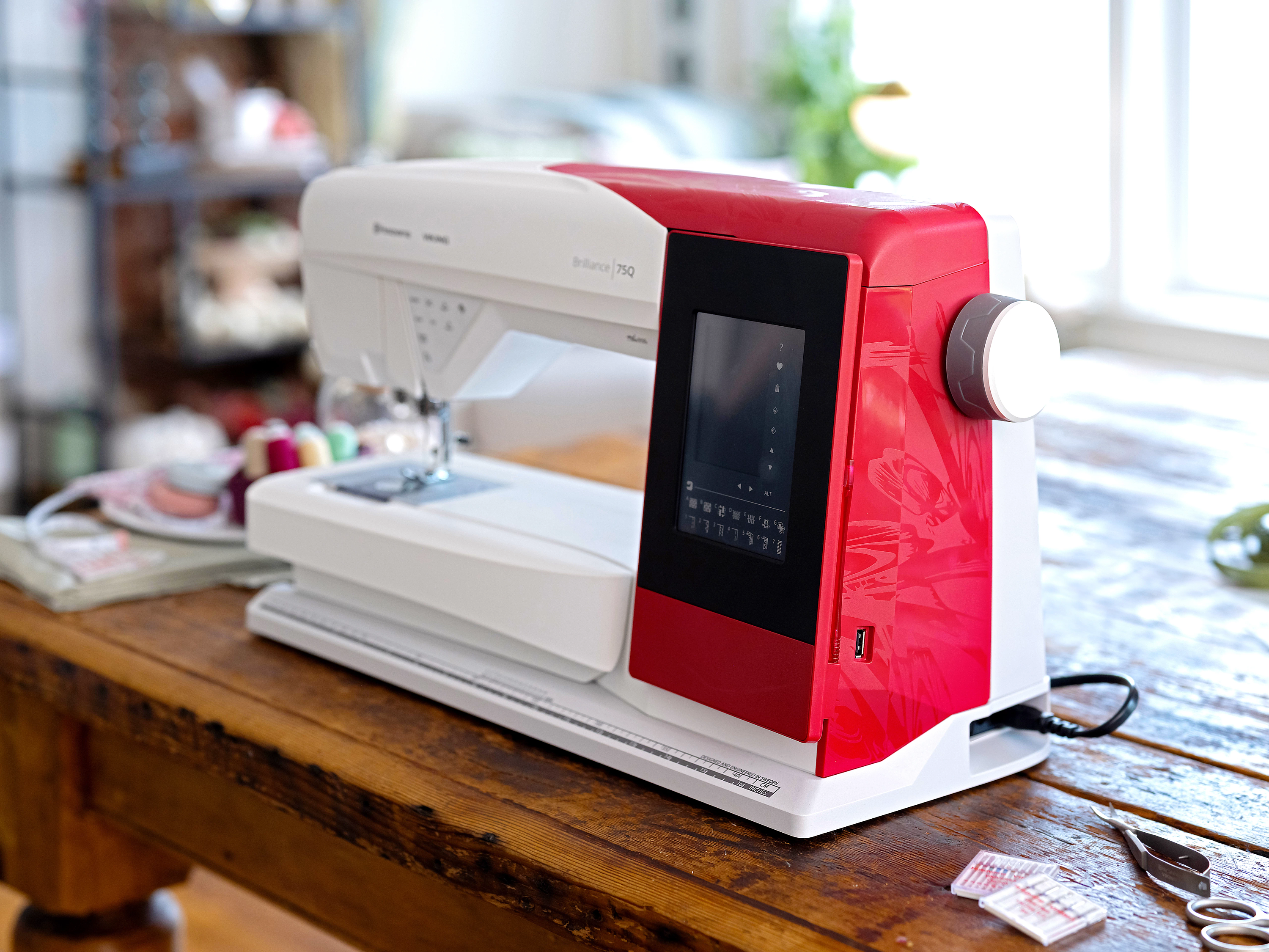 Husqvarna Viking BRILLIANCE™ 75Q Sewing Machine for Sale at World Weidner