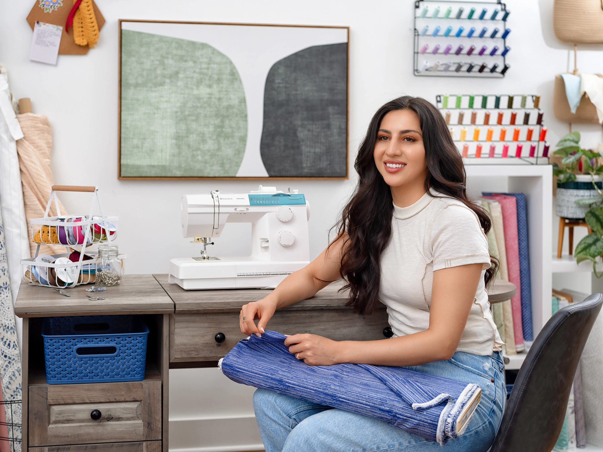 Husqvarna Viking Emerald 118 Sewing Machine