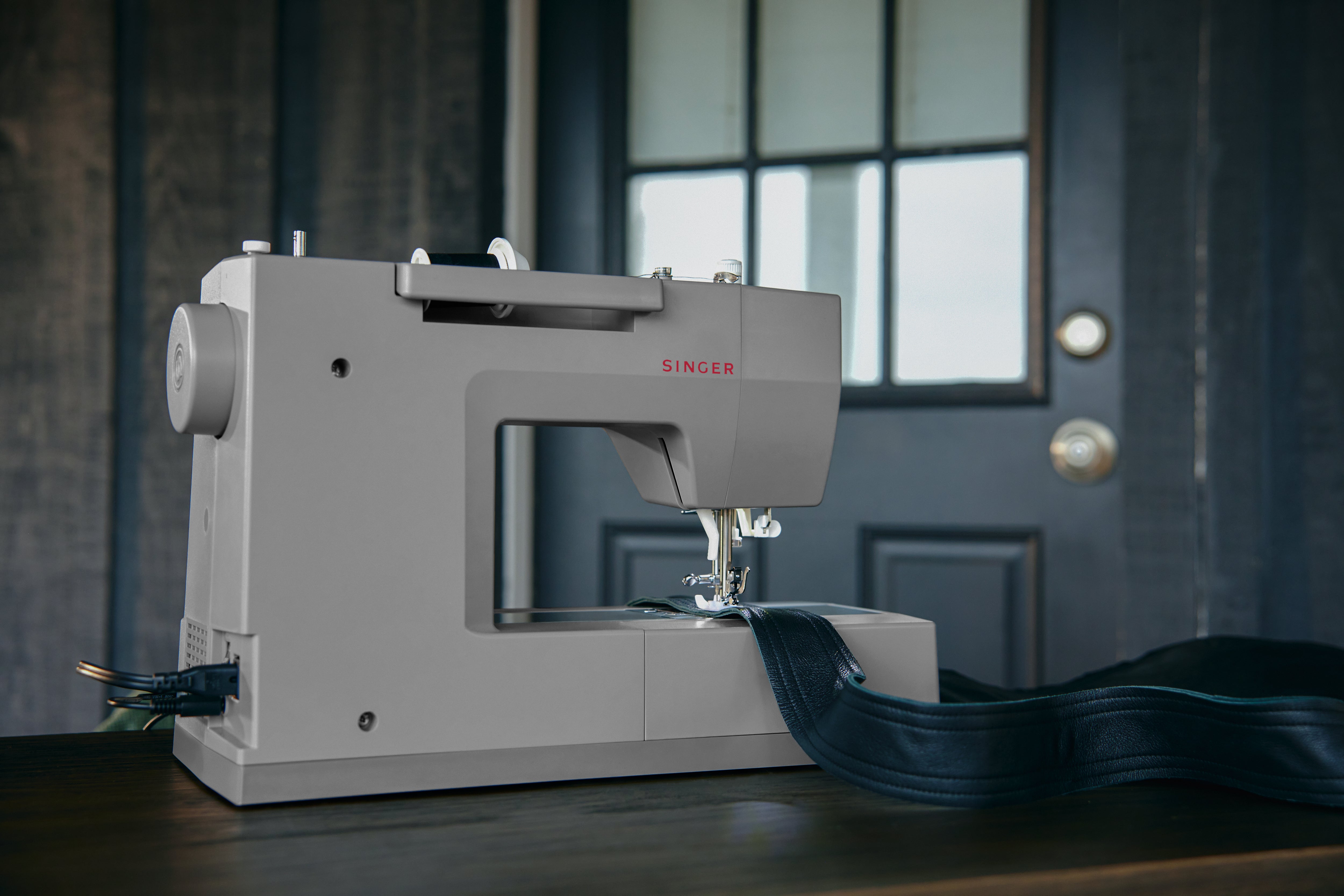 Singer 6800C Heavy Duty Sewing Machine