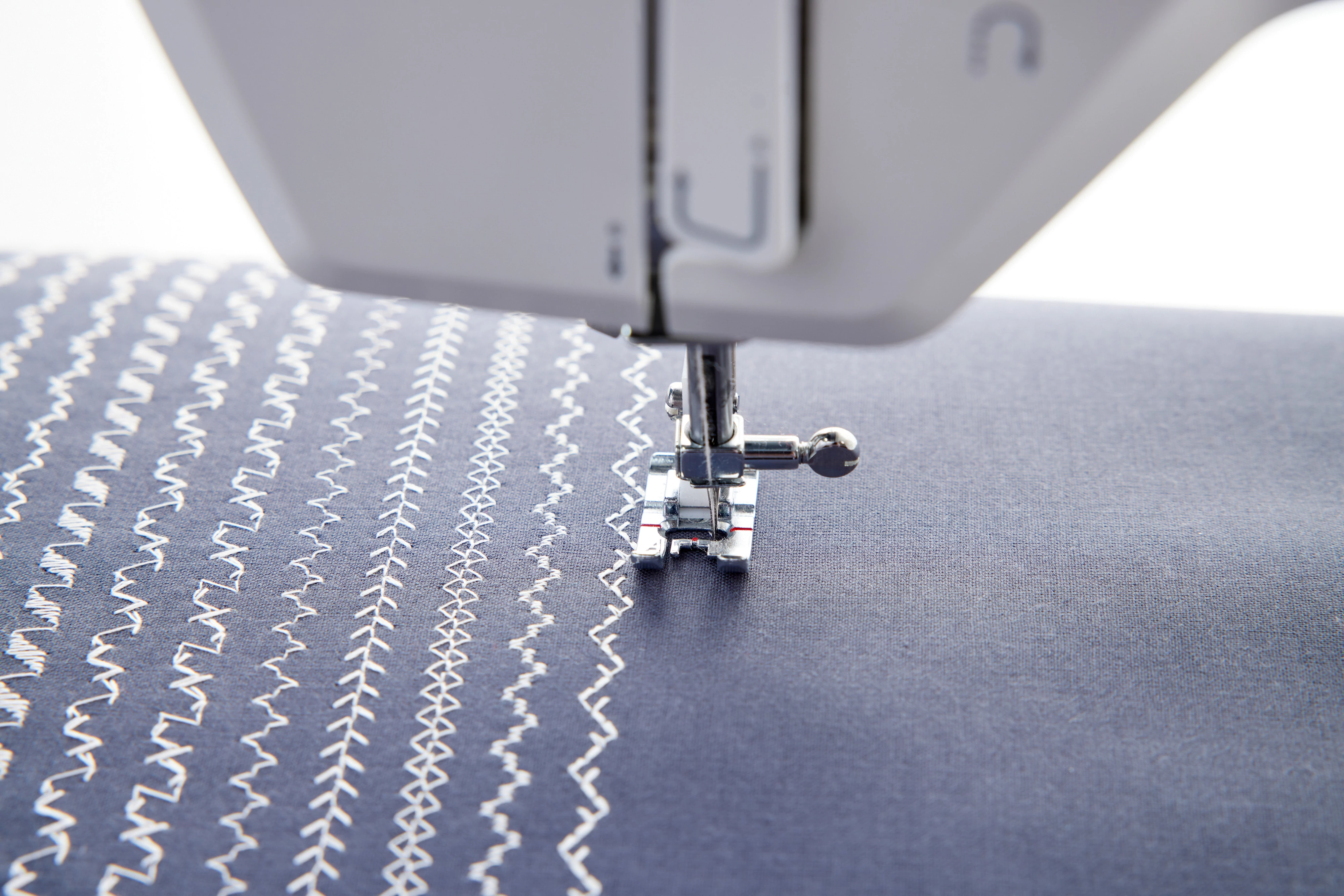 Husqvarna Viking Onyx 25 Sewing Machine for Sale at World Weidner