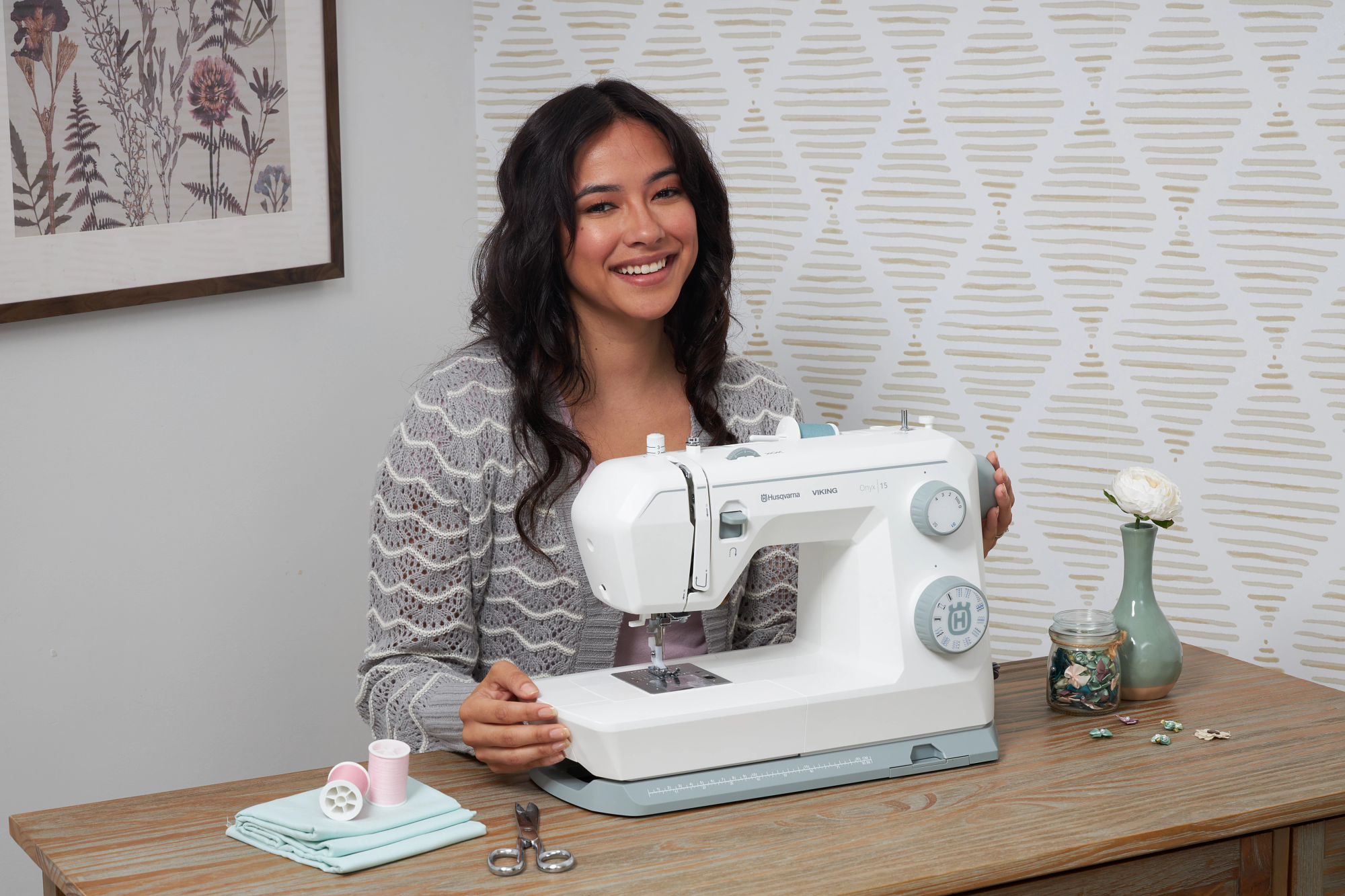 Husqvarna Viking Onyx 15 Mechanical Sewing Machine for Sale at World Weidner