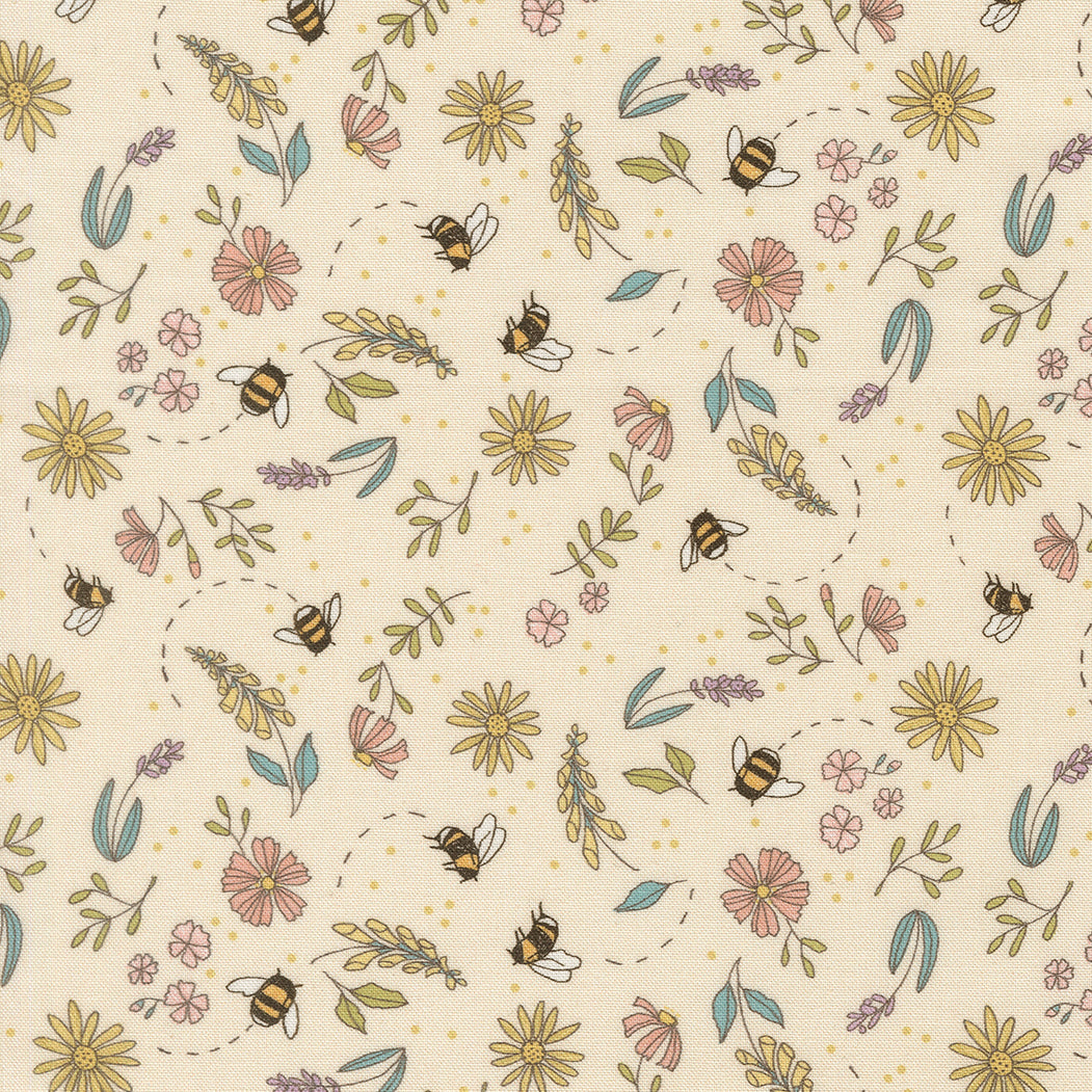 Fabric Moda Cloud Tiny Garden Pollinators by the Quarter Yard 48813-11