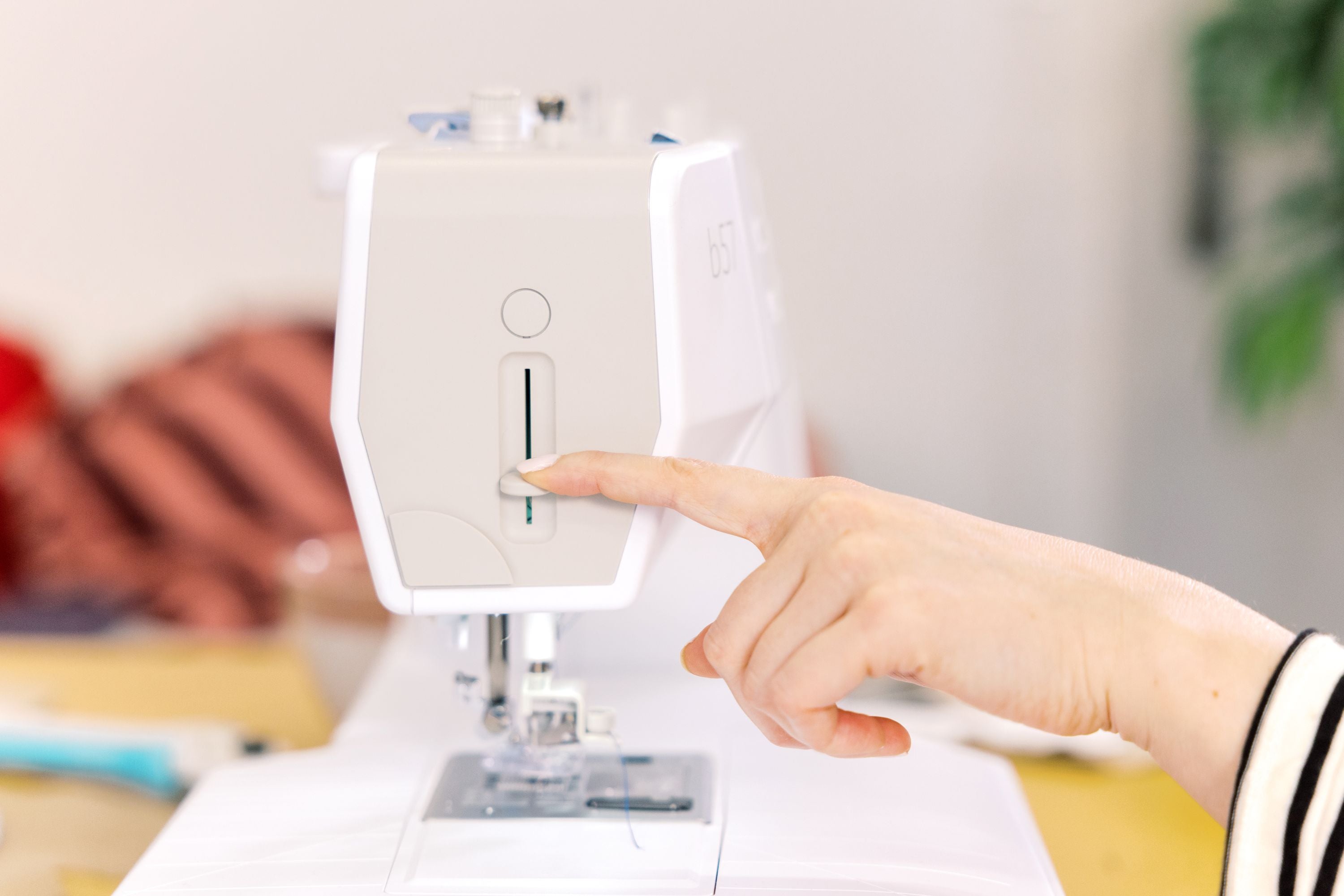 bernette b57 Sewing and Quilting Machine