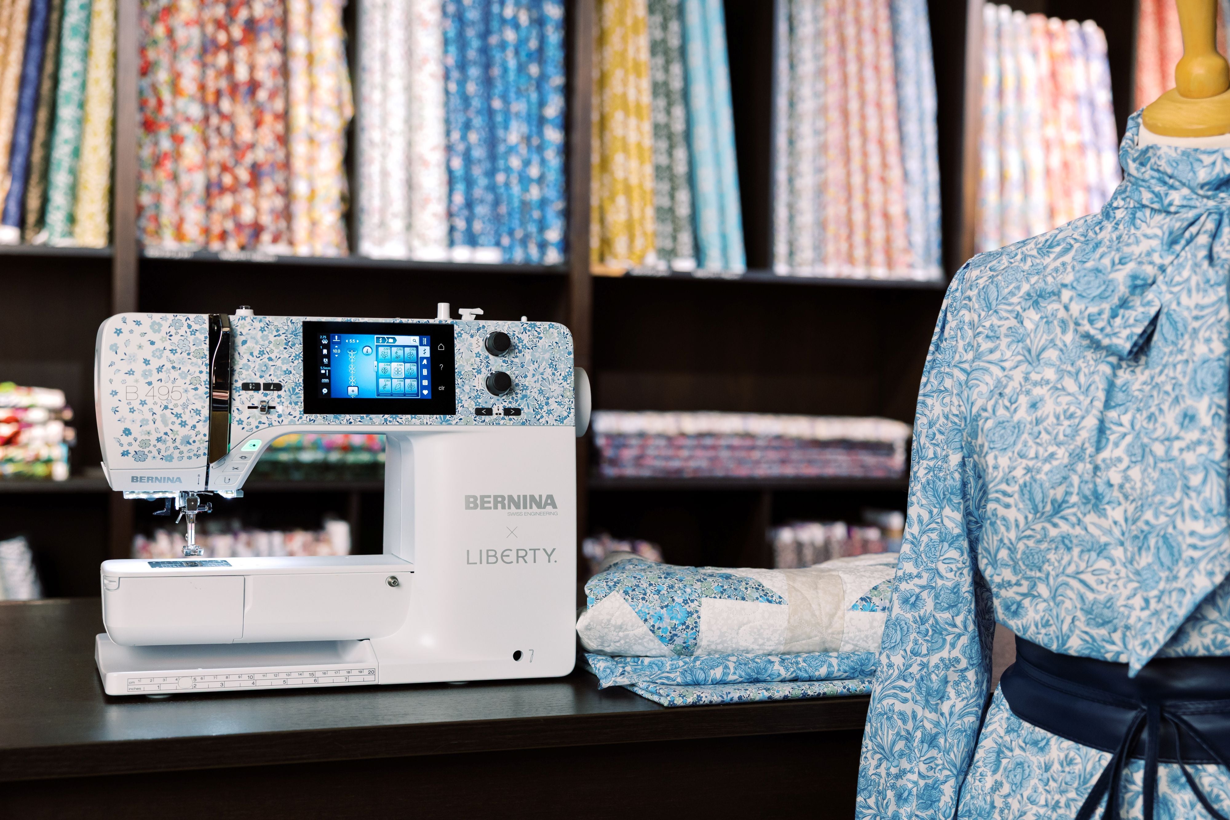BERNINA B495 Liberty Edition Sewing Machine
