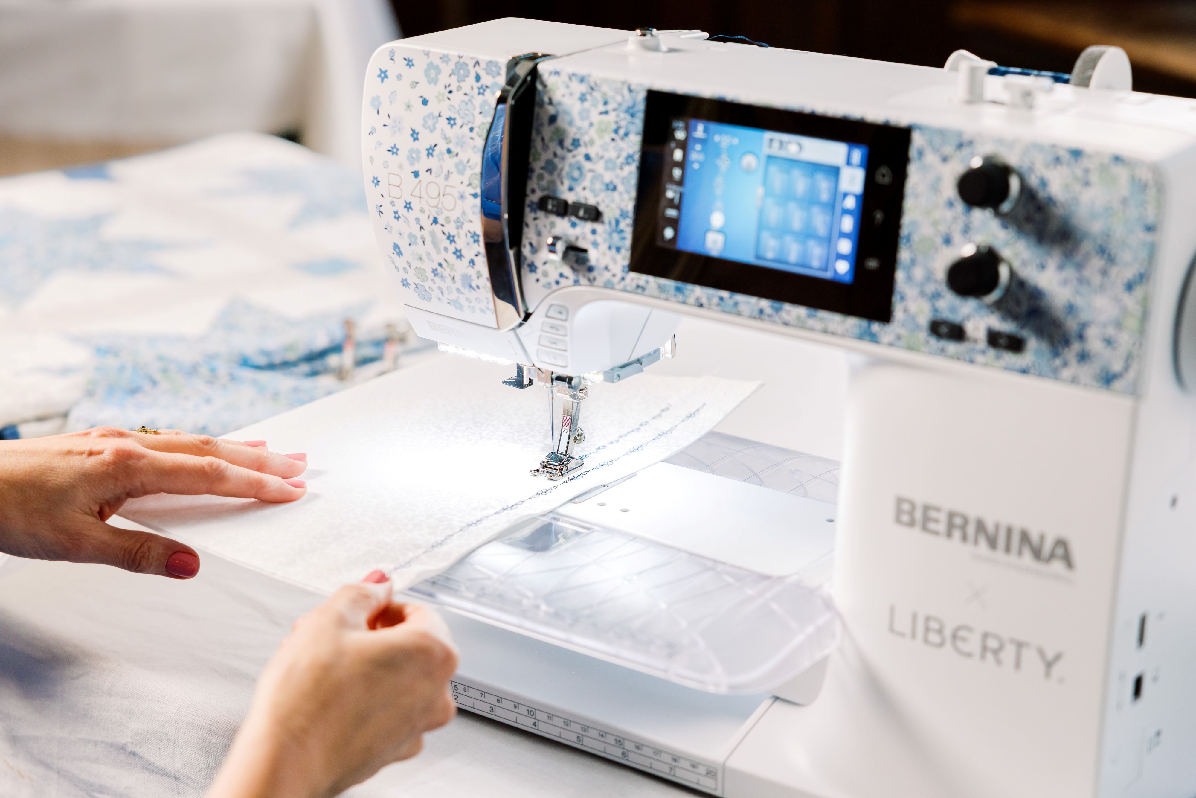 BERNINA B495 Liberty Edition Sewing Machine