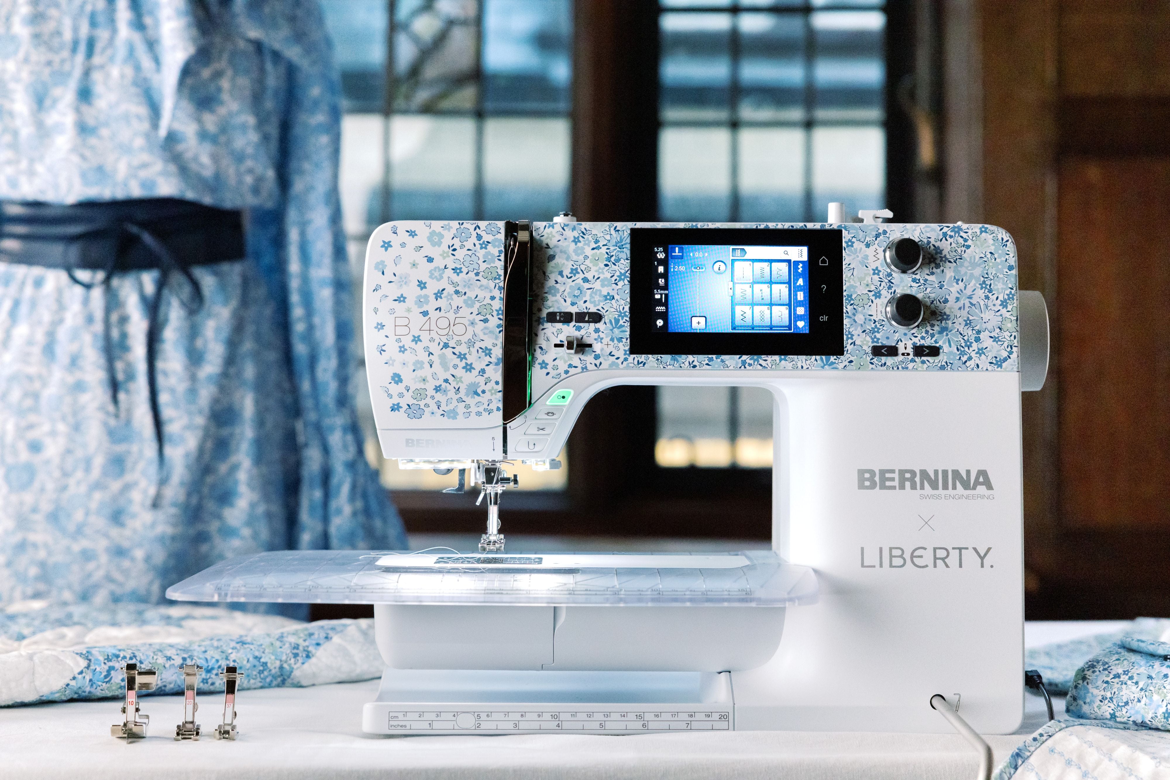 BERNINA B495 Liberty Edition Sewing Machine