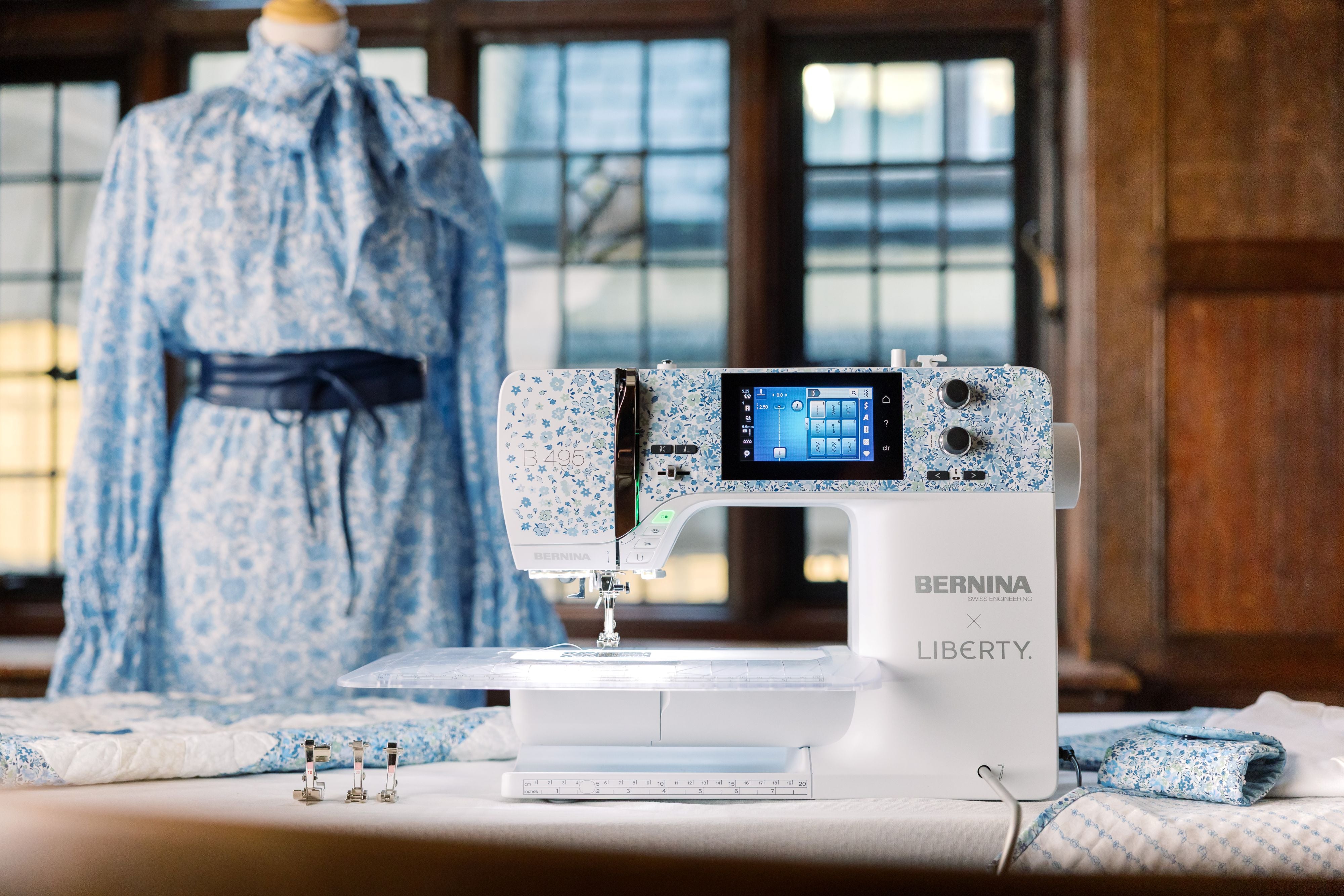 BERNINA B495 Liberty Edition Sewing Machine