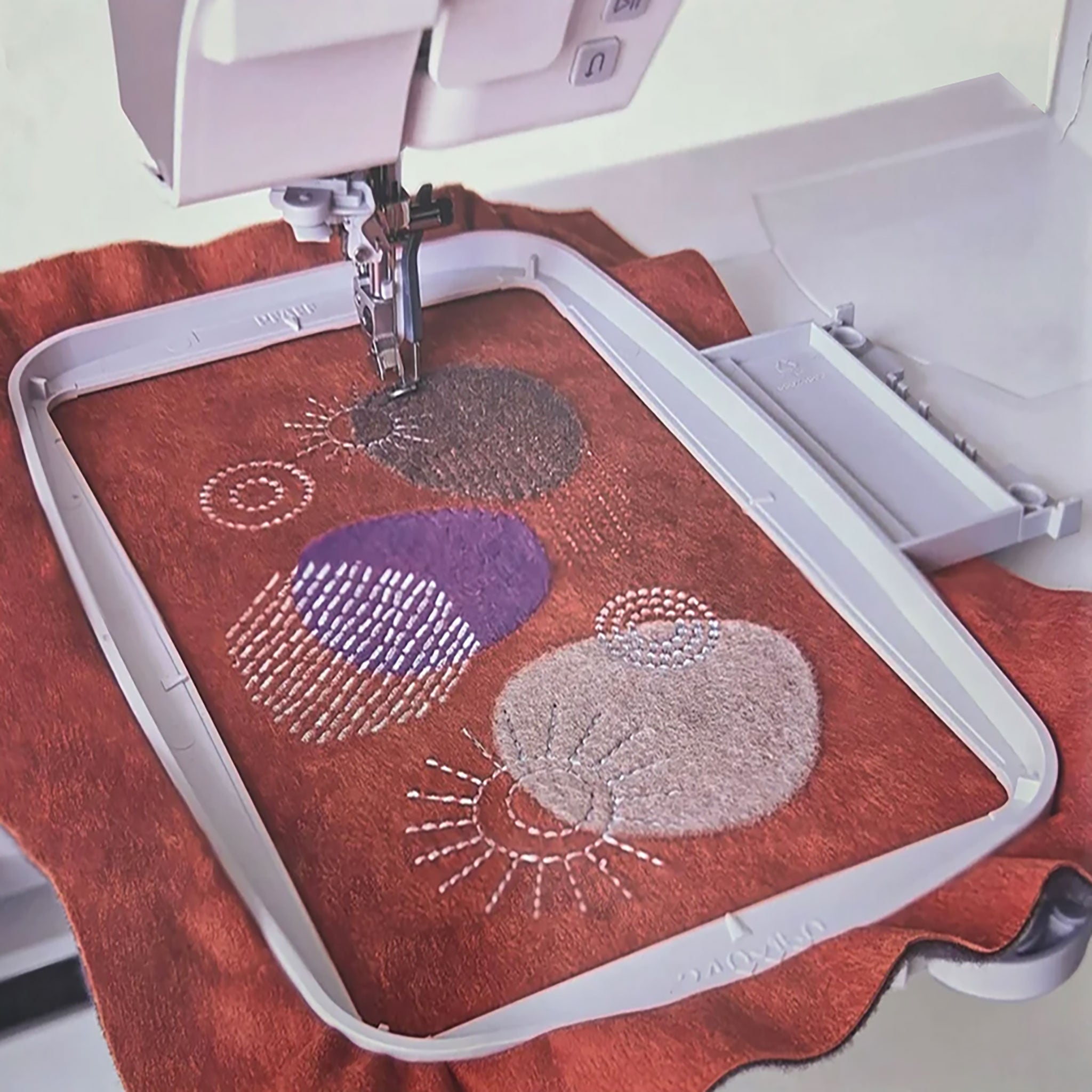 PFAFF creative Specialty Techniques Embroidery Hoop 240x150mm 821479096
