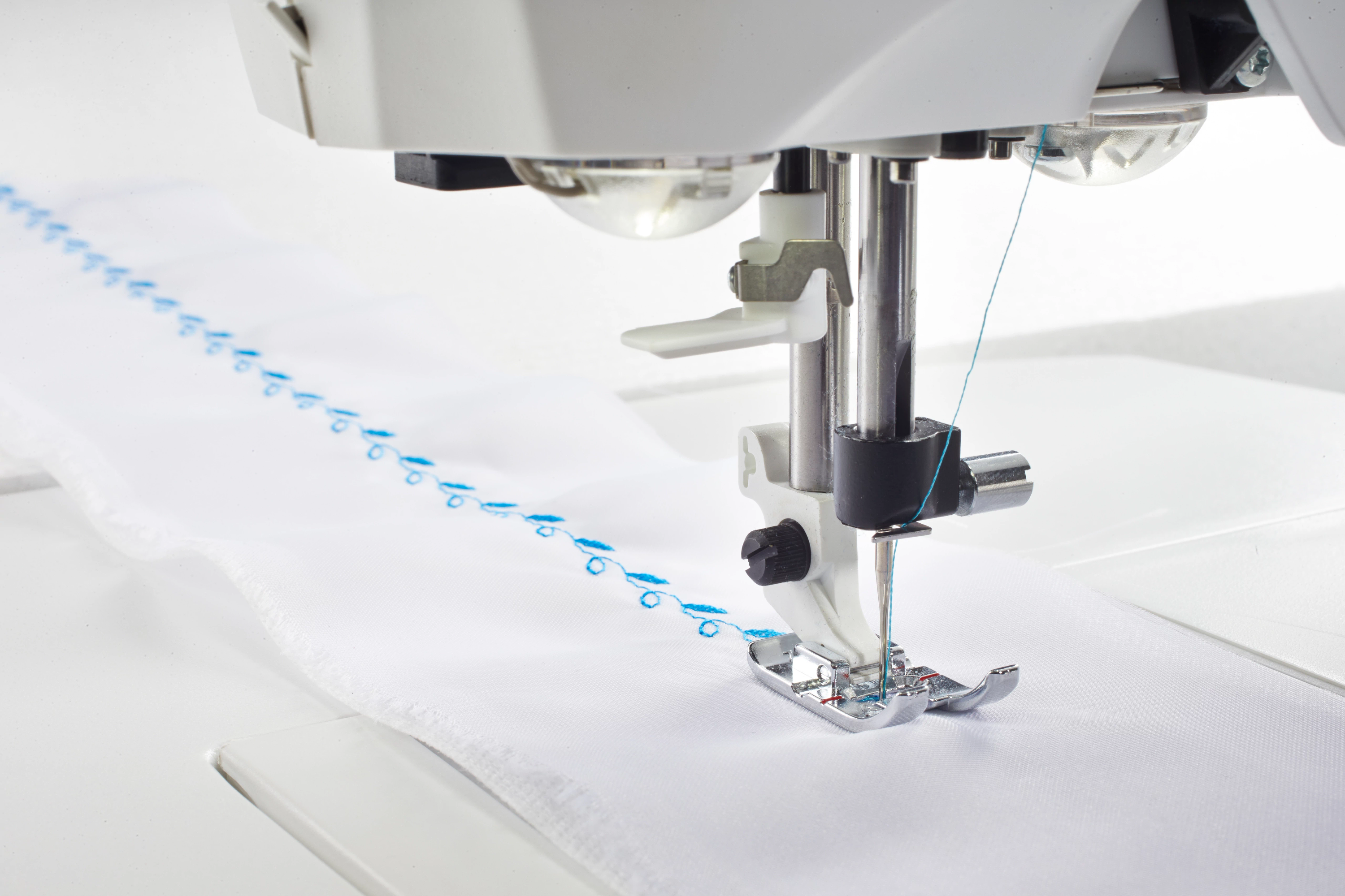 Husqvarna Viking OPAL 690Q Sewing Machine