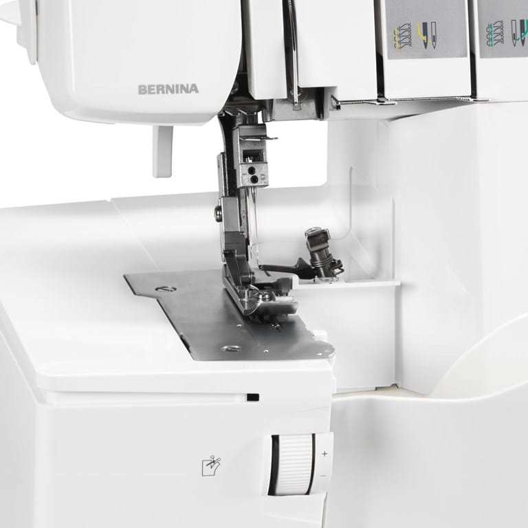 BERNINA L450 OverLock Serger Machine