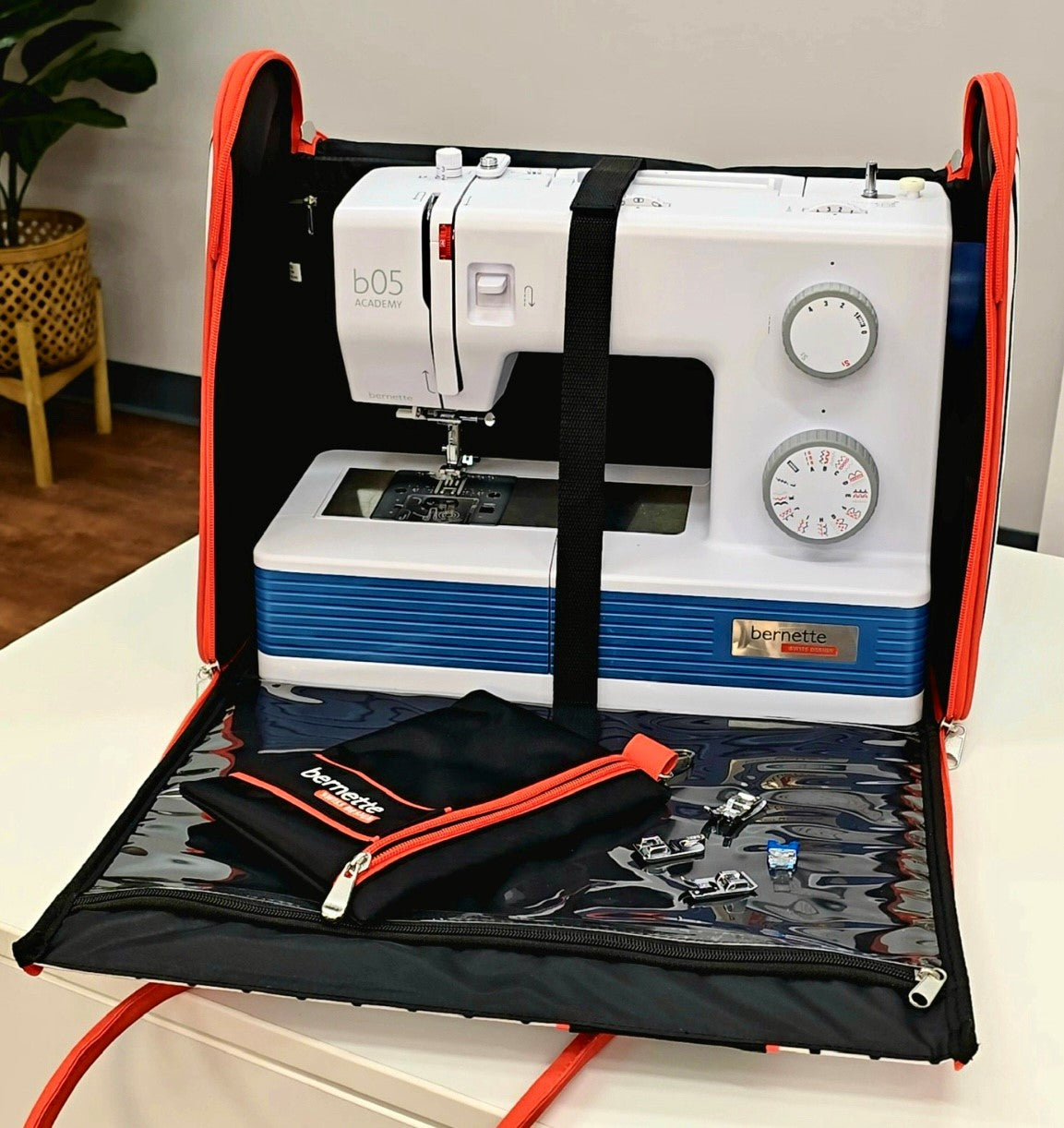 Bernette Polka Dot Sewing Machine Carrying Tote