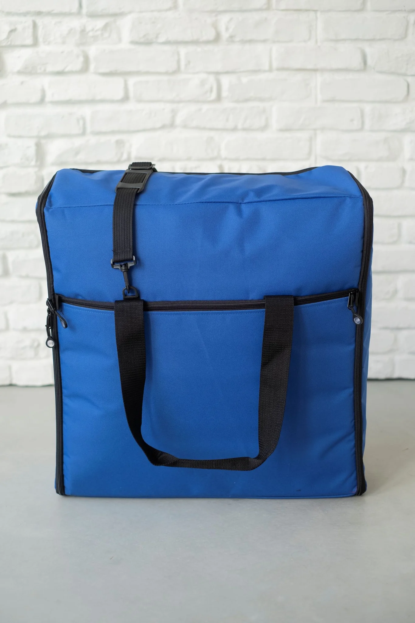 Bluefig 23" Embroidery Arm Bag EMB23 Cobalt