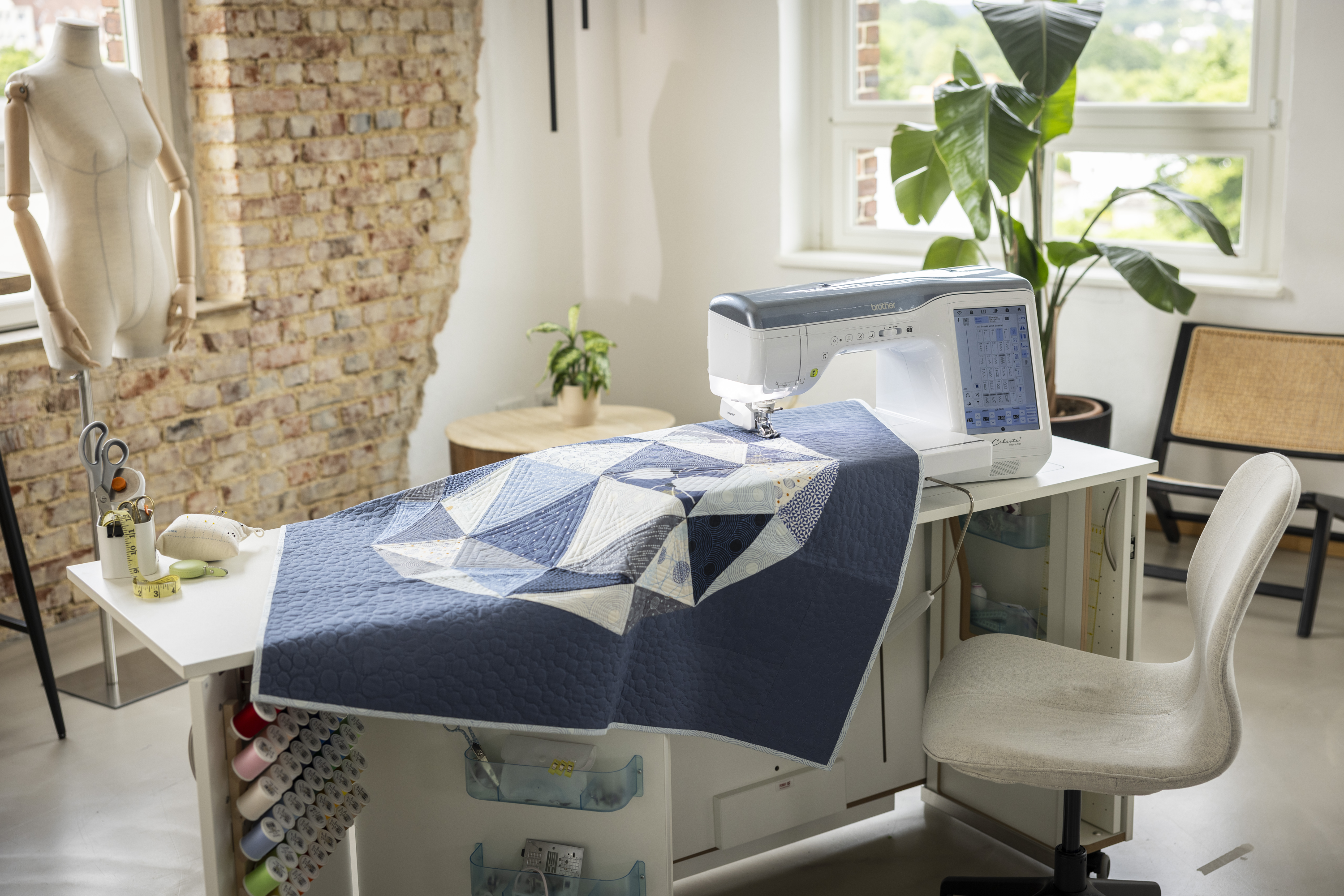 Brother Innov-is Celeste CX1 Sewing and Quilting Machine
