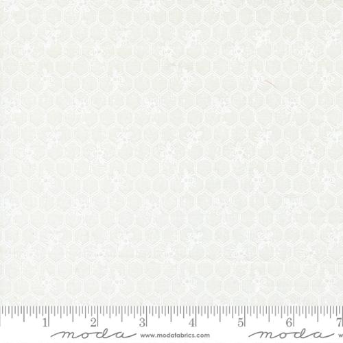 Fabric Moda Daisy Honeycomb Wild Honey by the Quarter Yard 5253-21