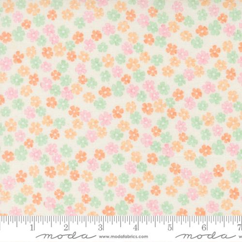 Fabric Moda Dogwood Daisy Chain Kindness by the Quarter Yard 56155-11