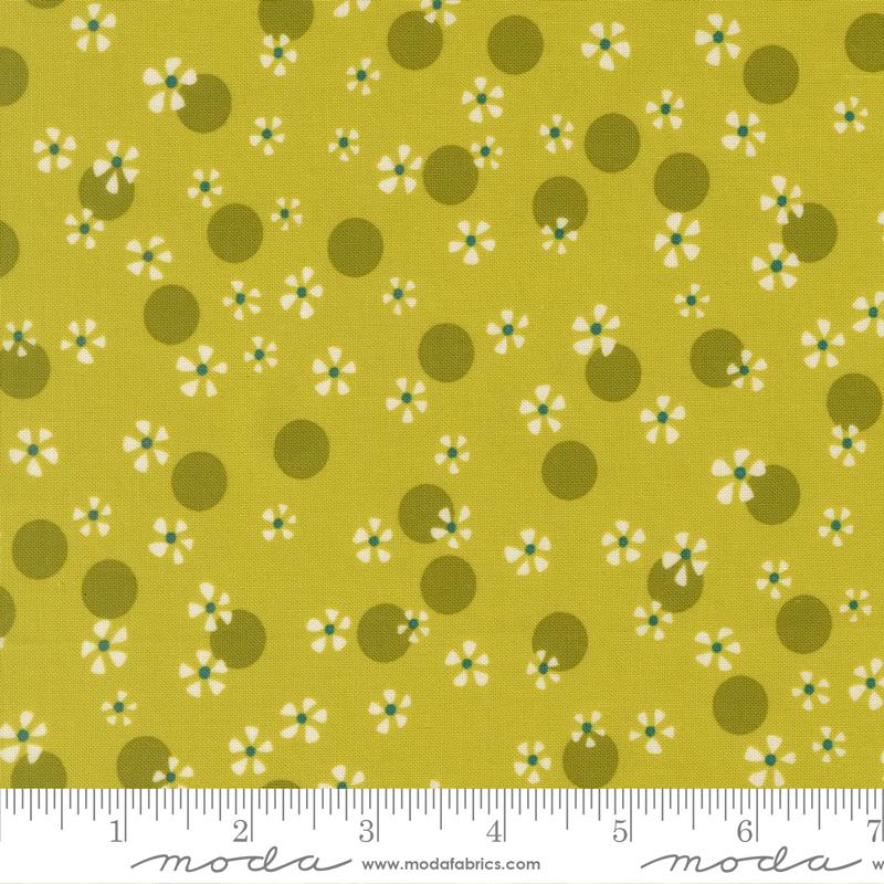 Fabric Moda Grass Easy Breezy Happy Daze by the Quarter Yard 33842-16