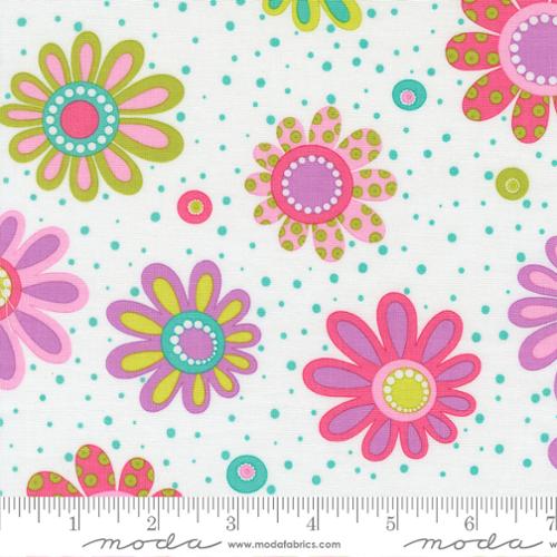 Fabric Moda Sugar Flower Power Pick Me by the Quarter Yard 22497-11