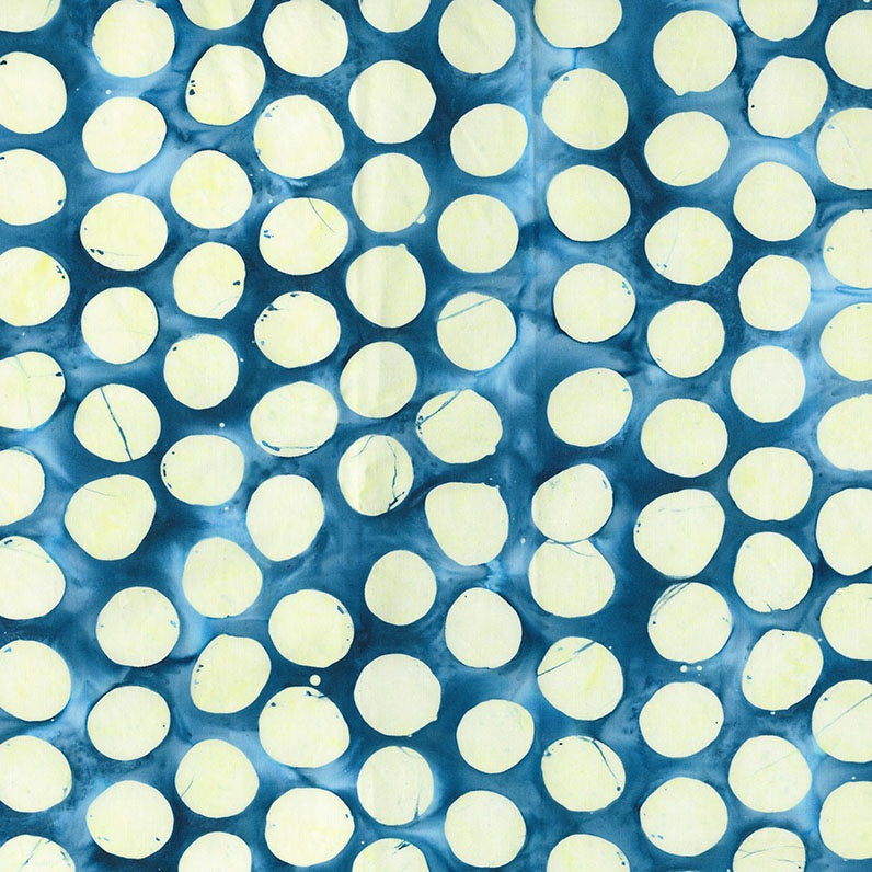 Pattern of light blue circles on a white background