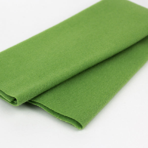 Fabric Wonderfil Sue Spargo Australian Merino Wool Fat Eighth Cut