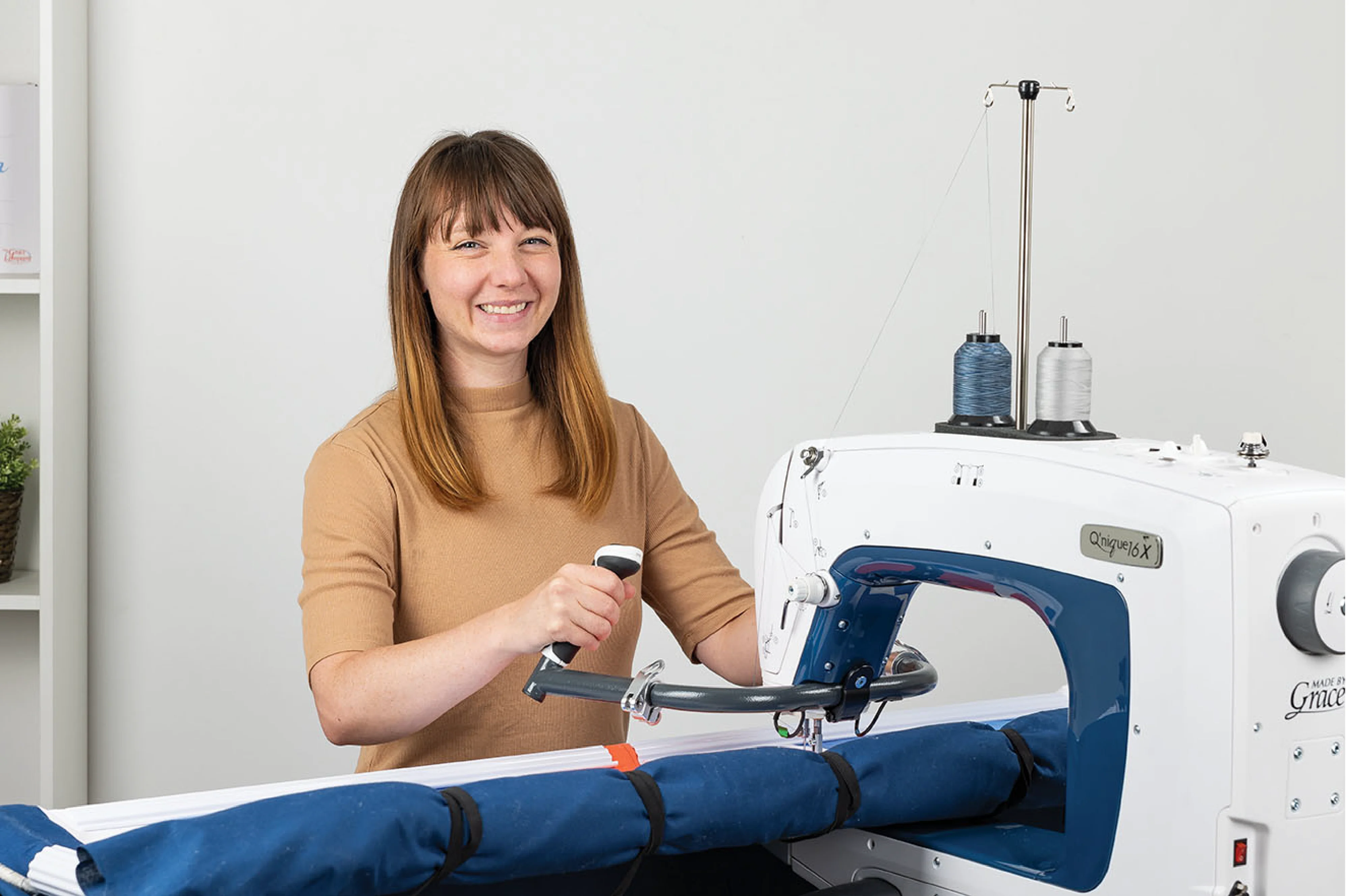 Grace Company Q'Nique 16X Longarm Quilting Machine