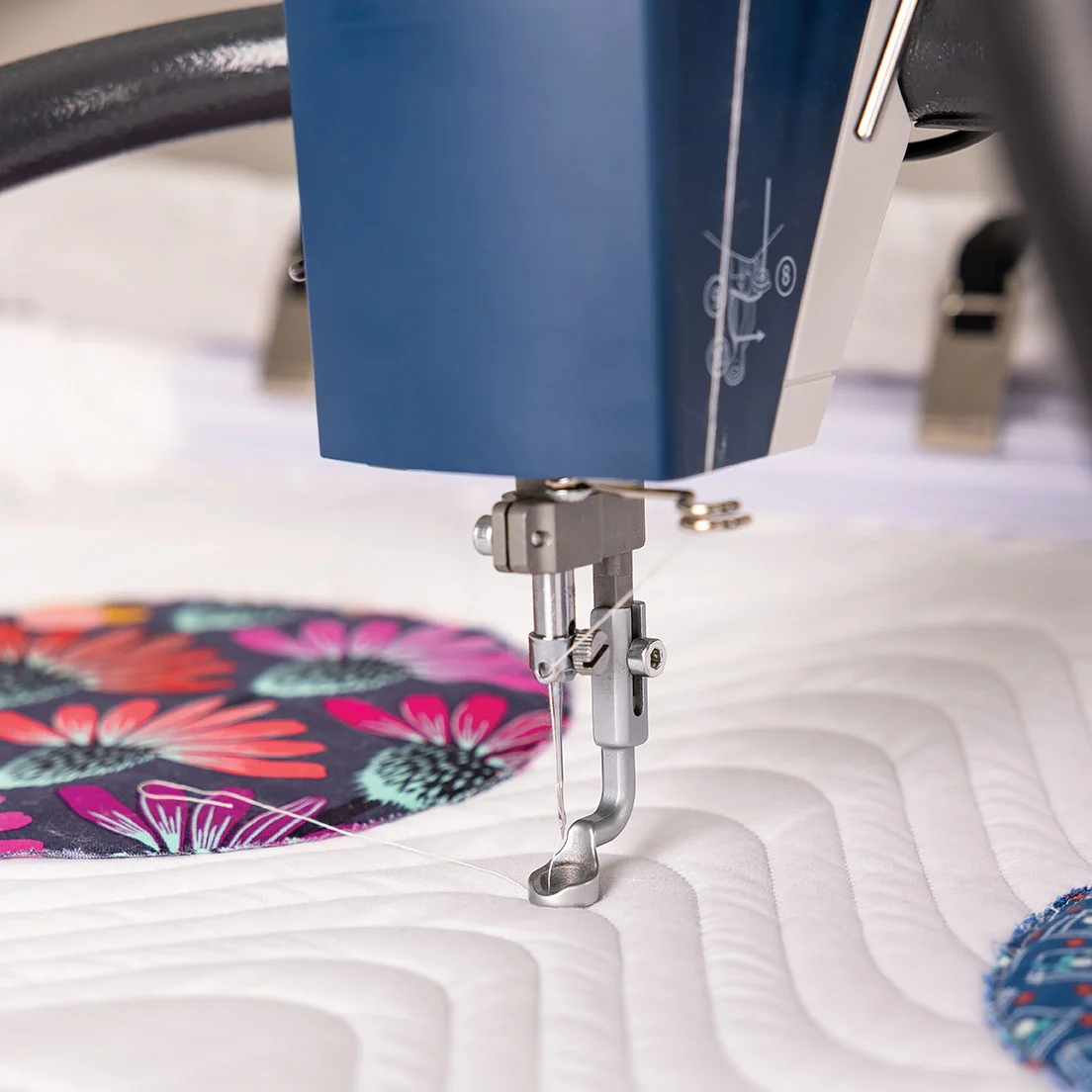 Grace Company Q'Nique 19X Longarm Quilting Machine