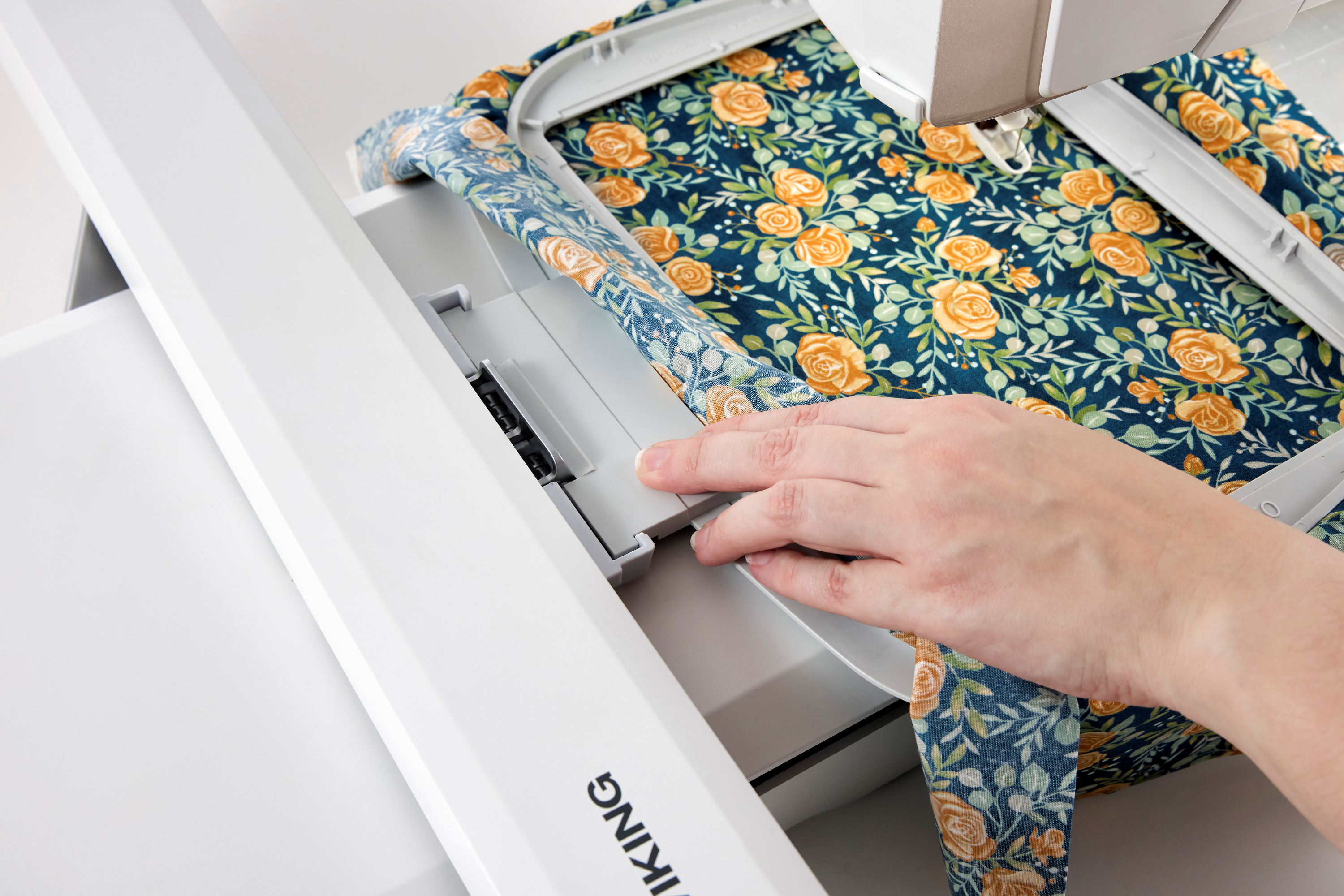 Husqvarna Viking Designer Epic 3 Sewing and Embroidery Machine