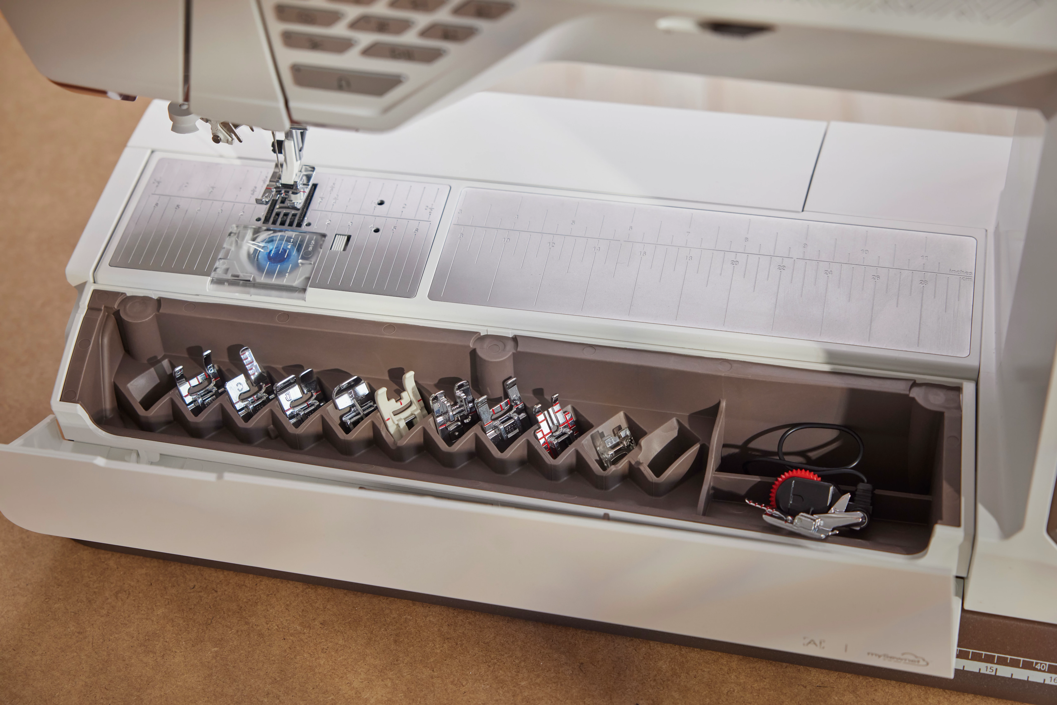 Husqvarna Viking Epic Quilt 97 Sewing Machine with Holiday Gift Package