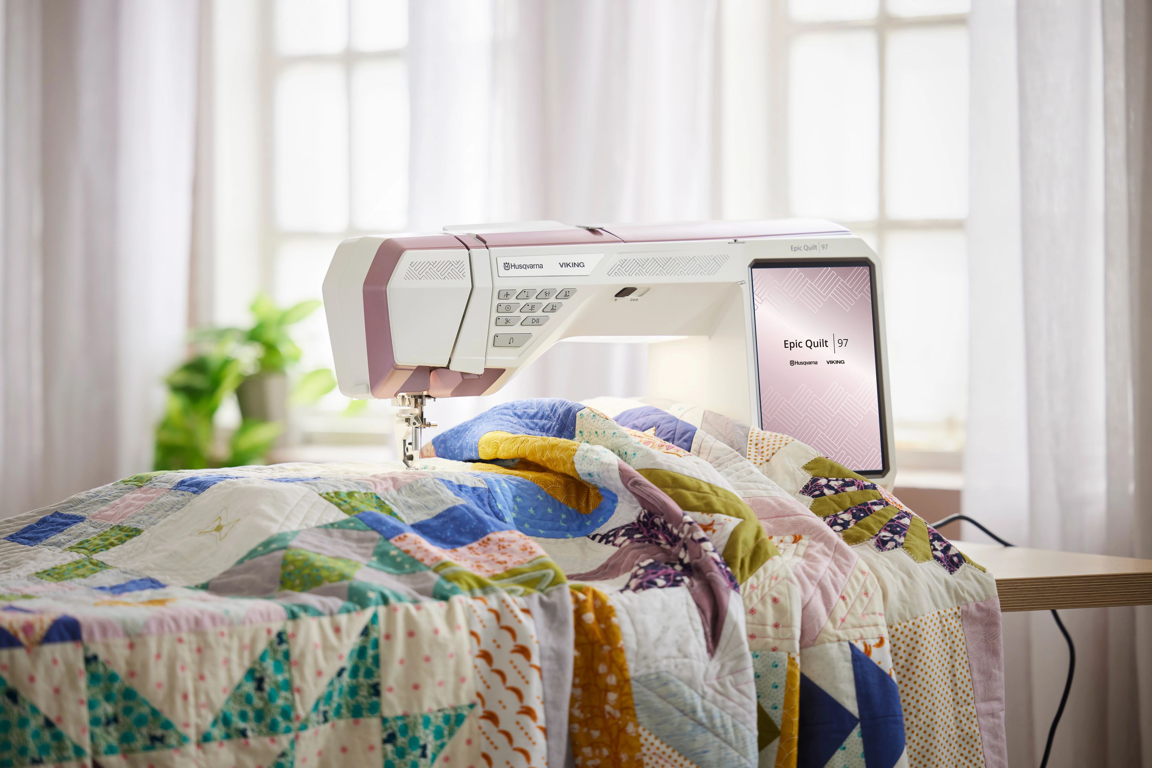 Husqvarna Viking Epic Quilt 97 Sewing Machine with Holiday Gift Package