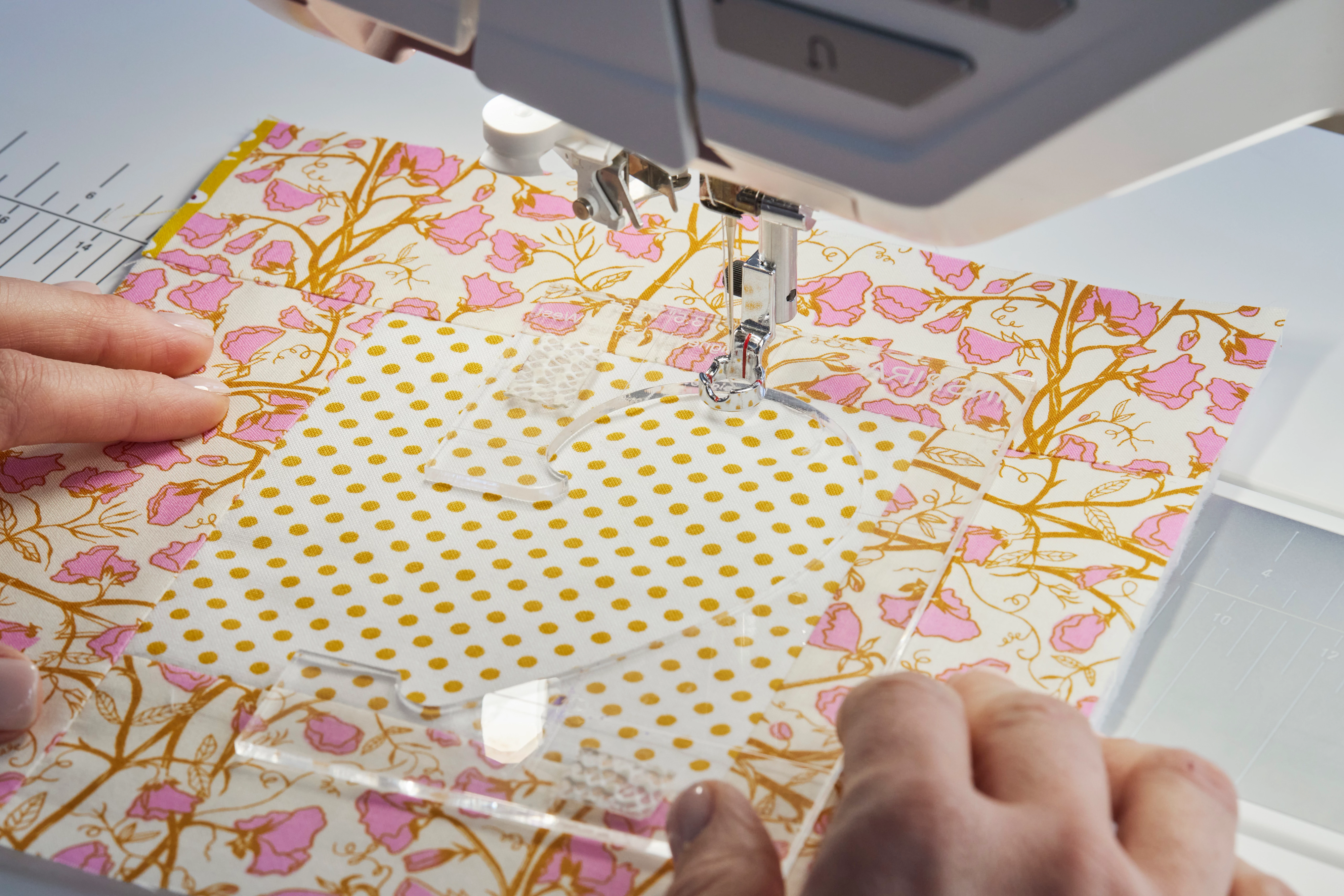 Husqvarna Viking Epic Quilt 97 Sewing Machine with Holiday Gift Package