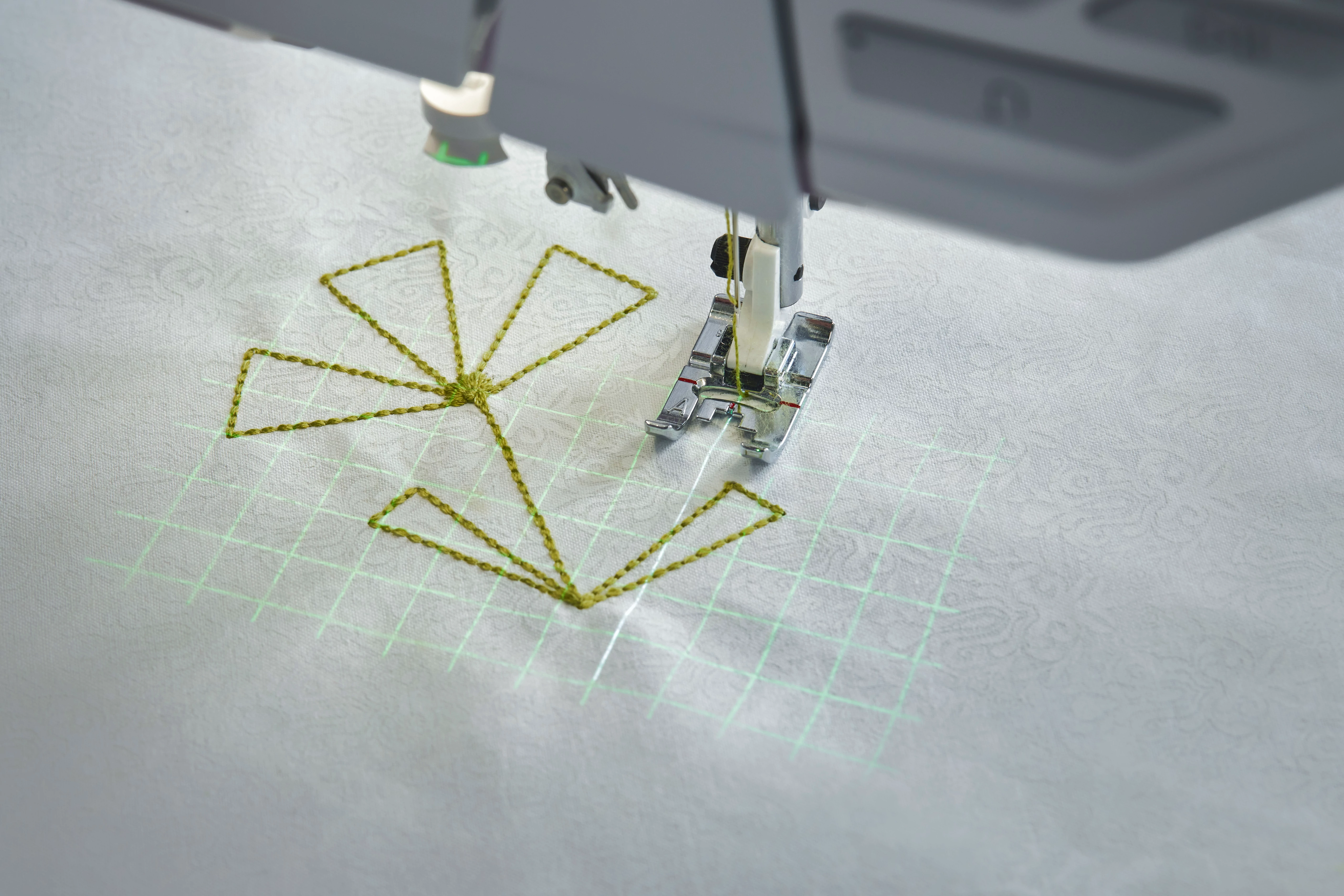 Husqvarna Viking Epic Quilt 97 Sewing Machine with Holiday Gift Package