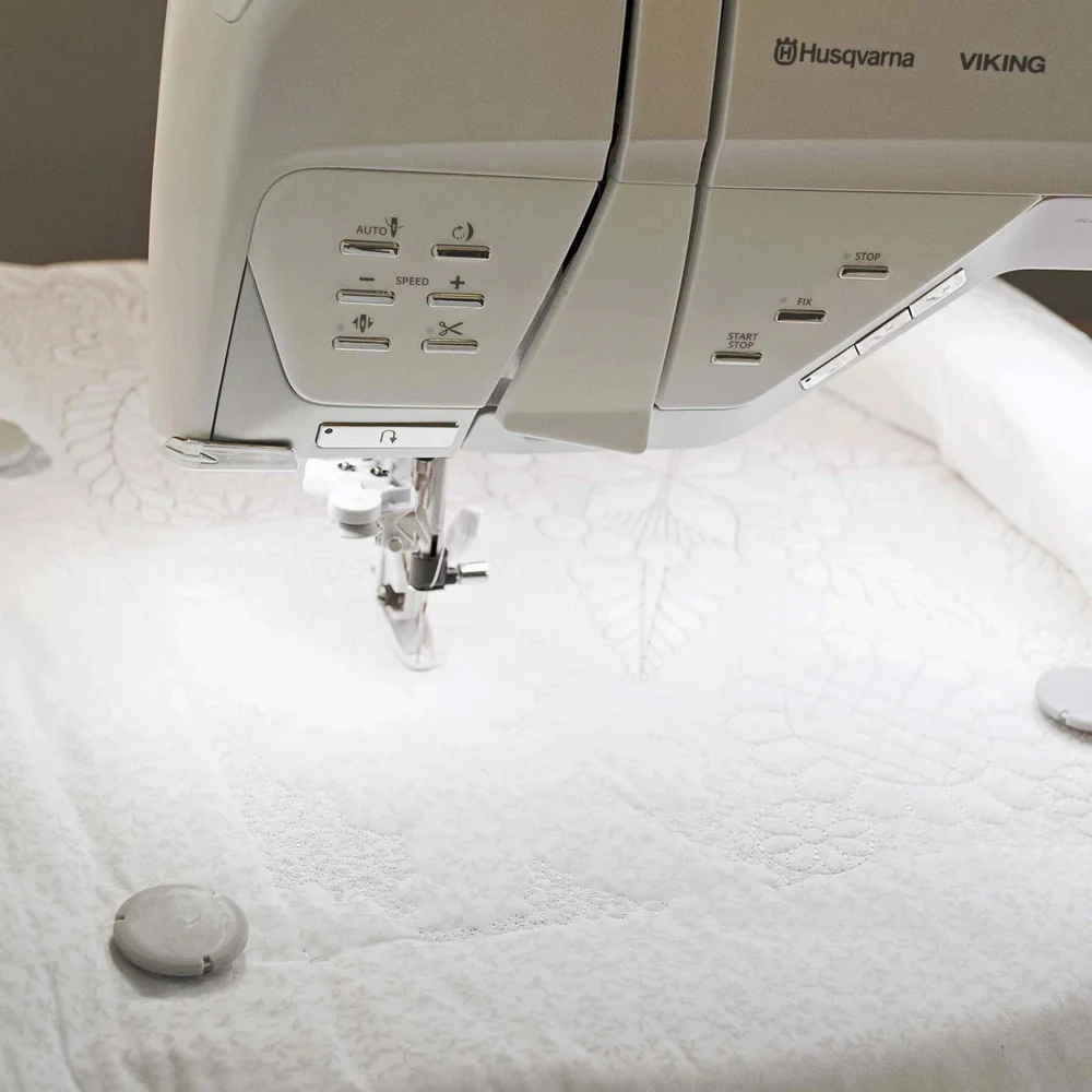 Husqvarna Viking Large Metal Embroidery Hoop 240x150mm / 9.5x6" 920438096