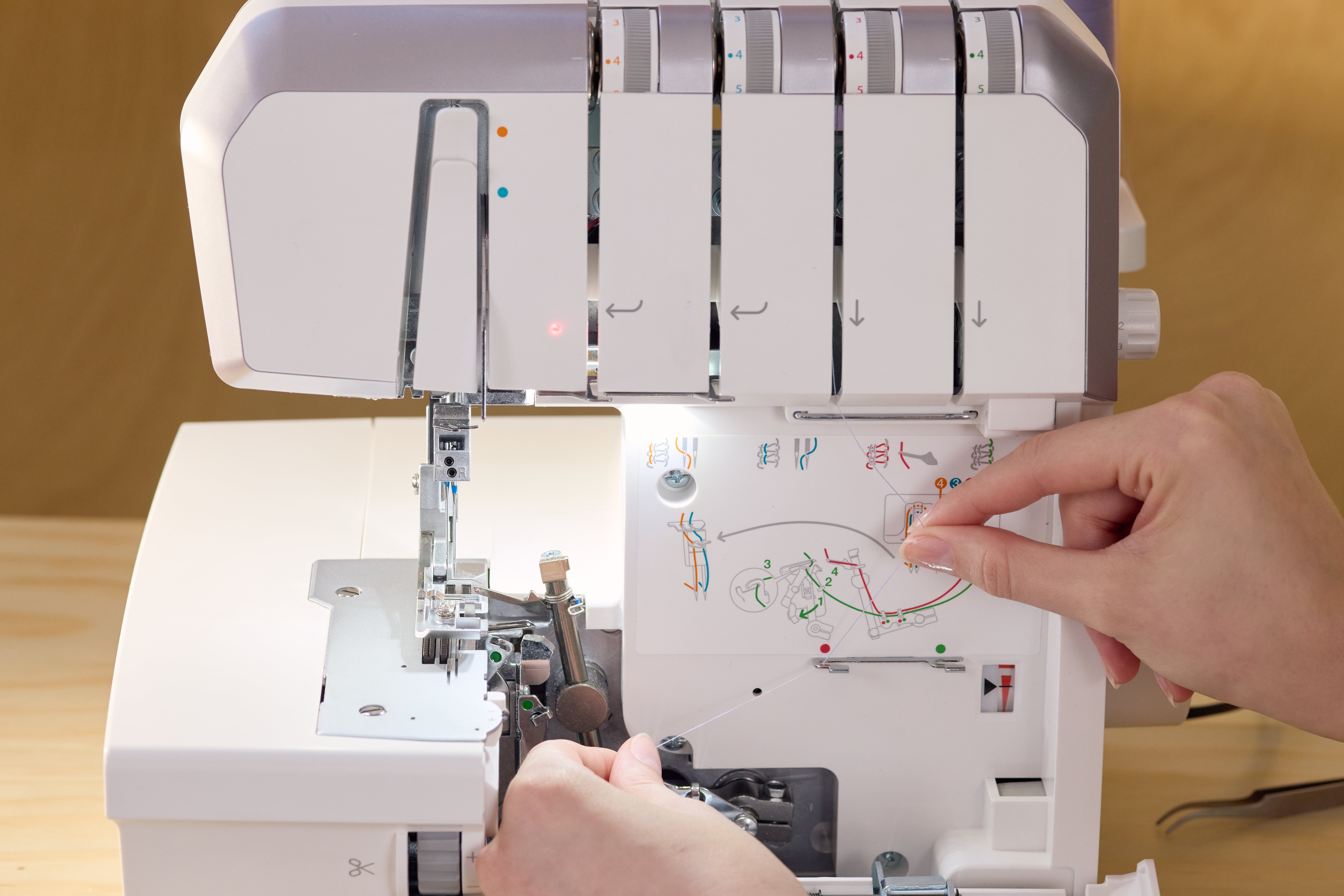 Husqvarna Viking Amber S|300 OverLock Serger Machine