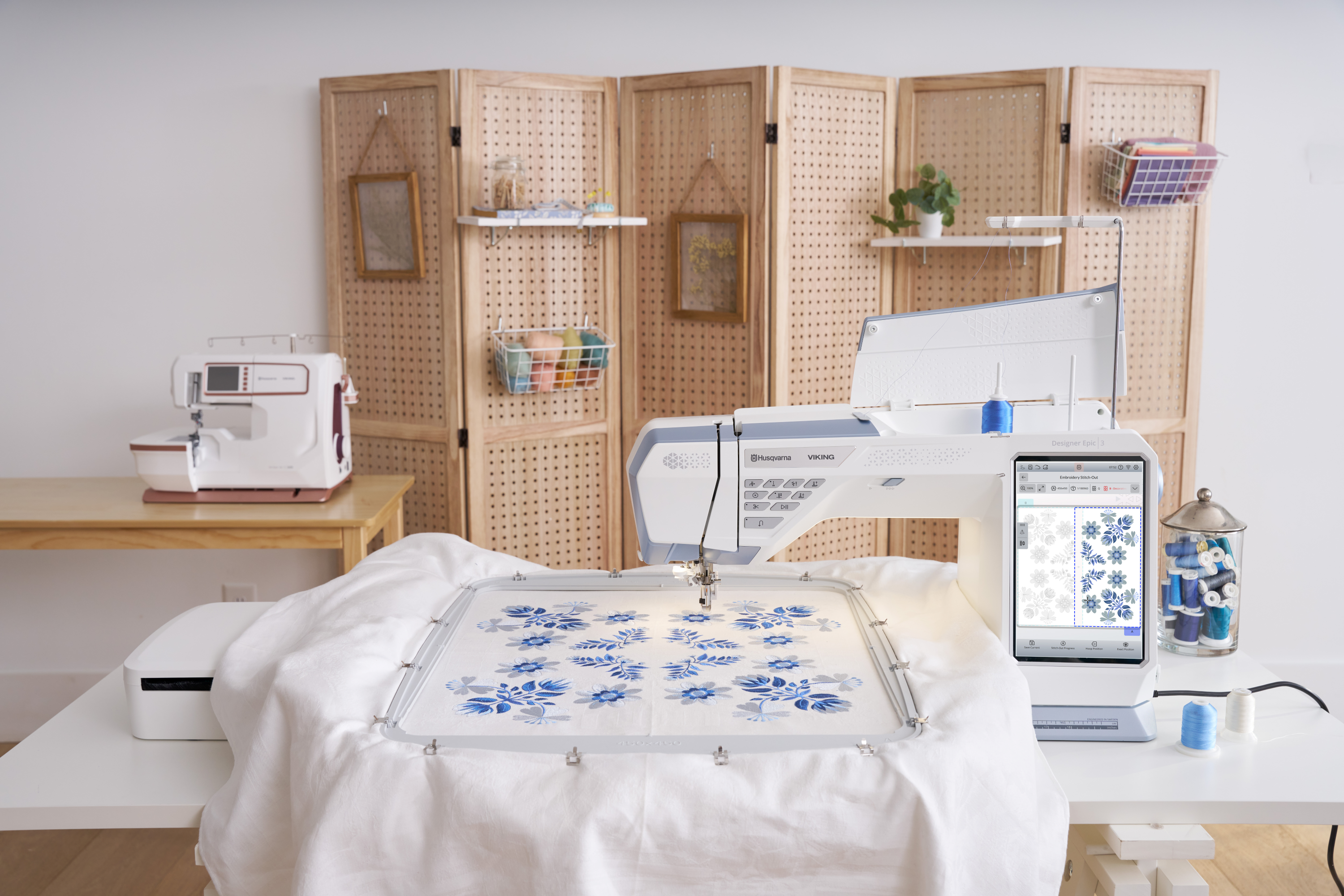 Husqvarna Viking Designer Epic 3 Nordic Frost Sewing and Embroidery Machine Large Embroidery Area with Serger