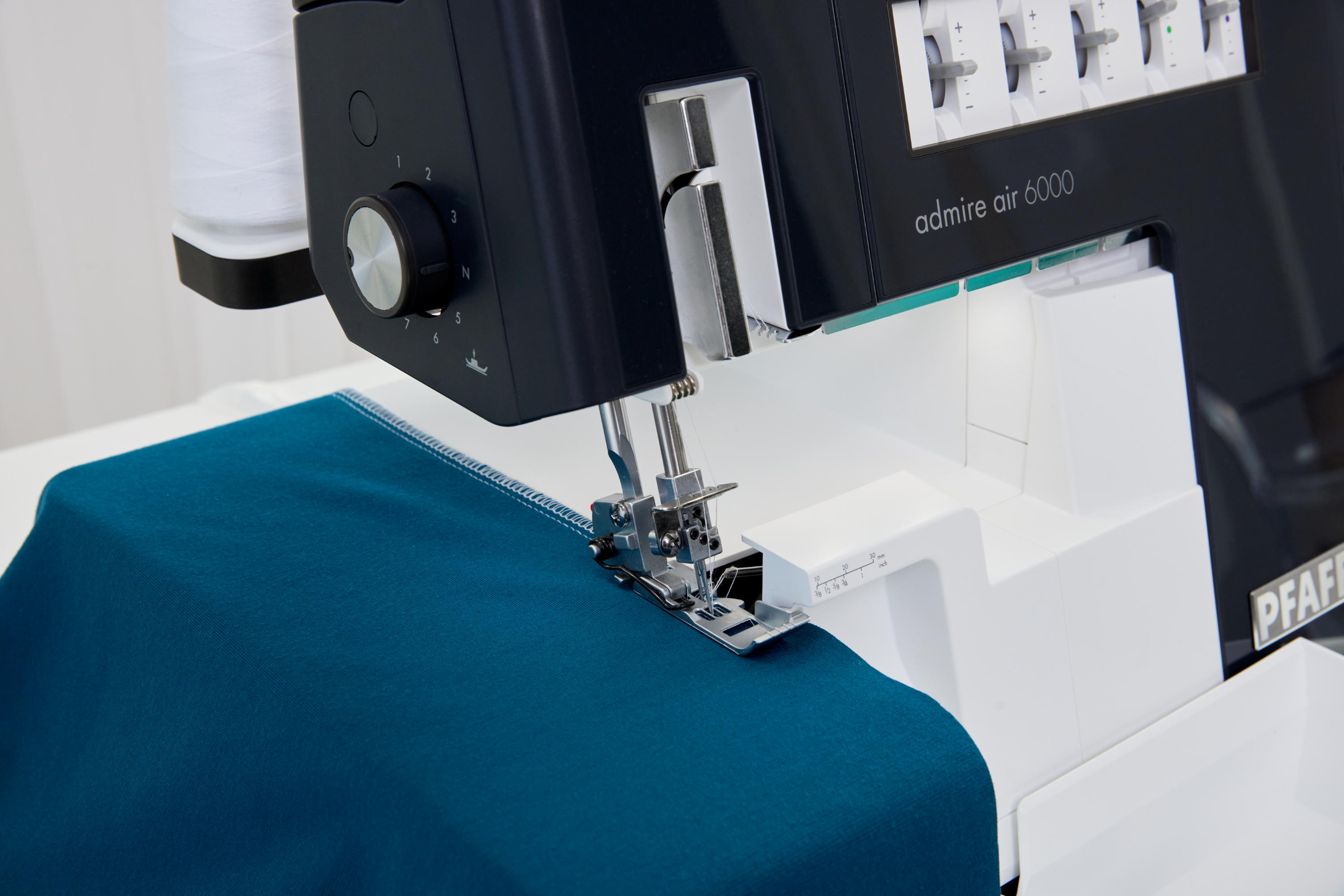 PFAFF admire air 6000 Air Threader CoverLock Serger Machine with Holiday Gift Package