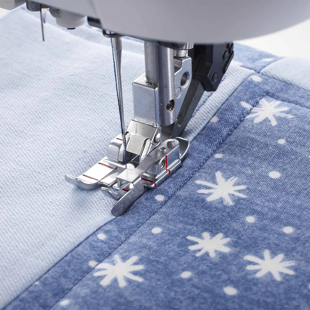 PFAFF 1/4" Right Guide Foot for Groups B/C/D/E/F/G/J/K 820924096