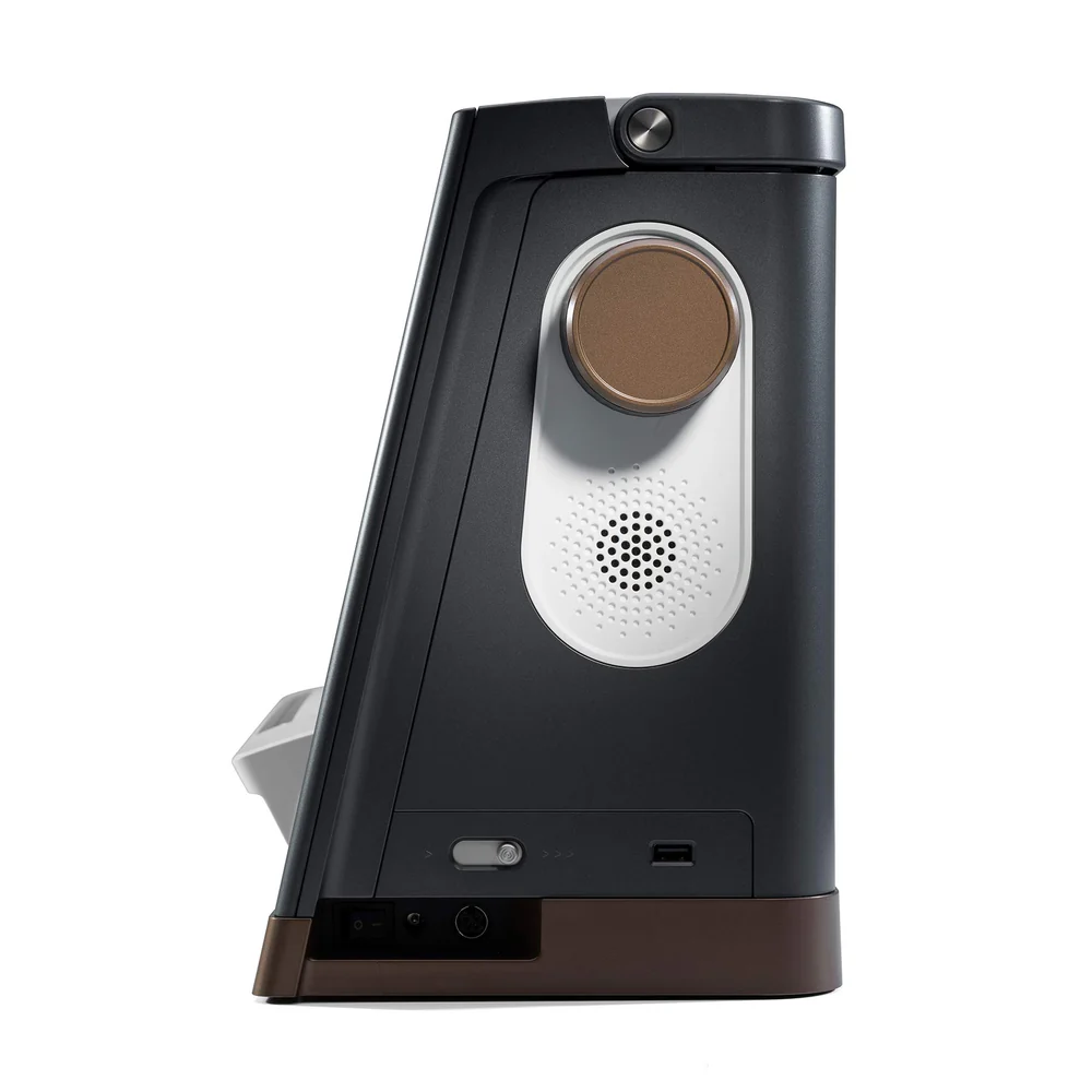 PFAFF creative expression 750 Sewing and Embroidery Machine with Holiday Gift Package