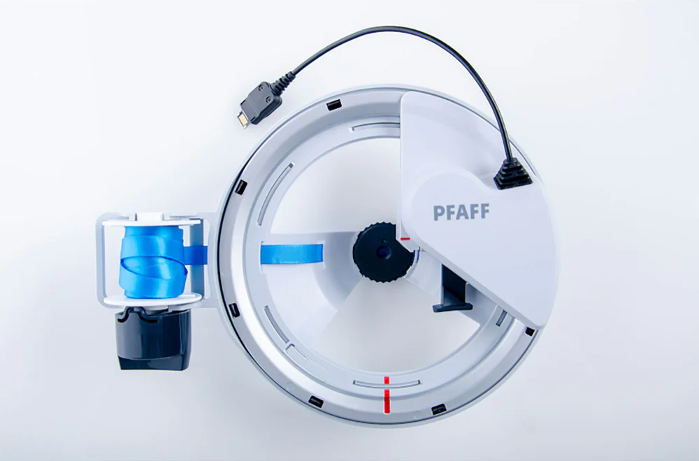 PFAFF creative icon 2 Embellishment Attachment 821461096