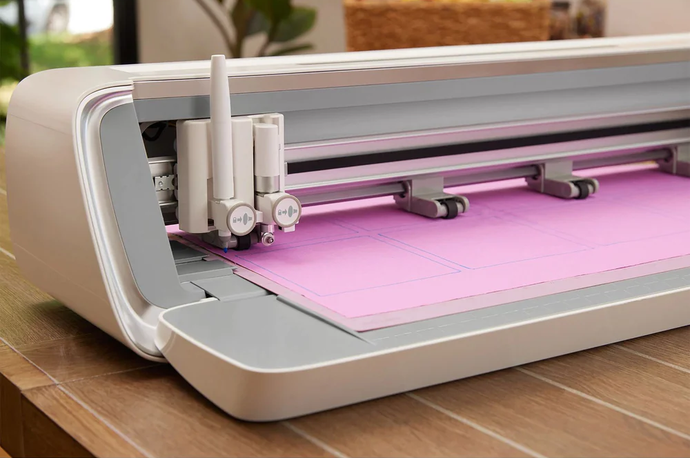 Singer Momento 24" Craft Cutting Machine for Sale at World Weidner