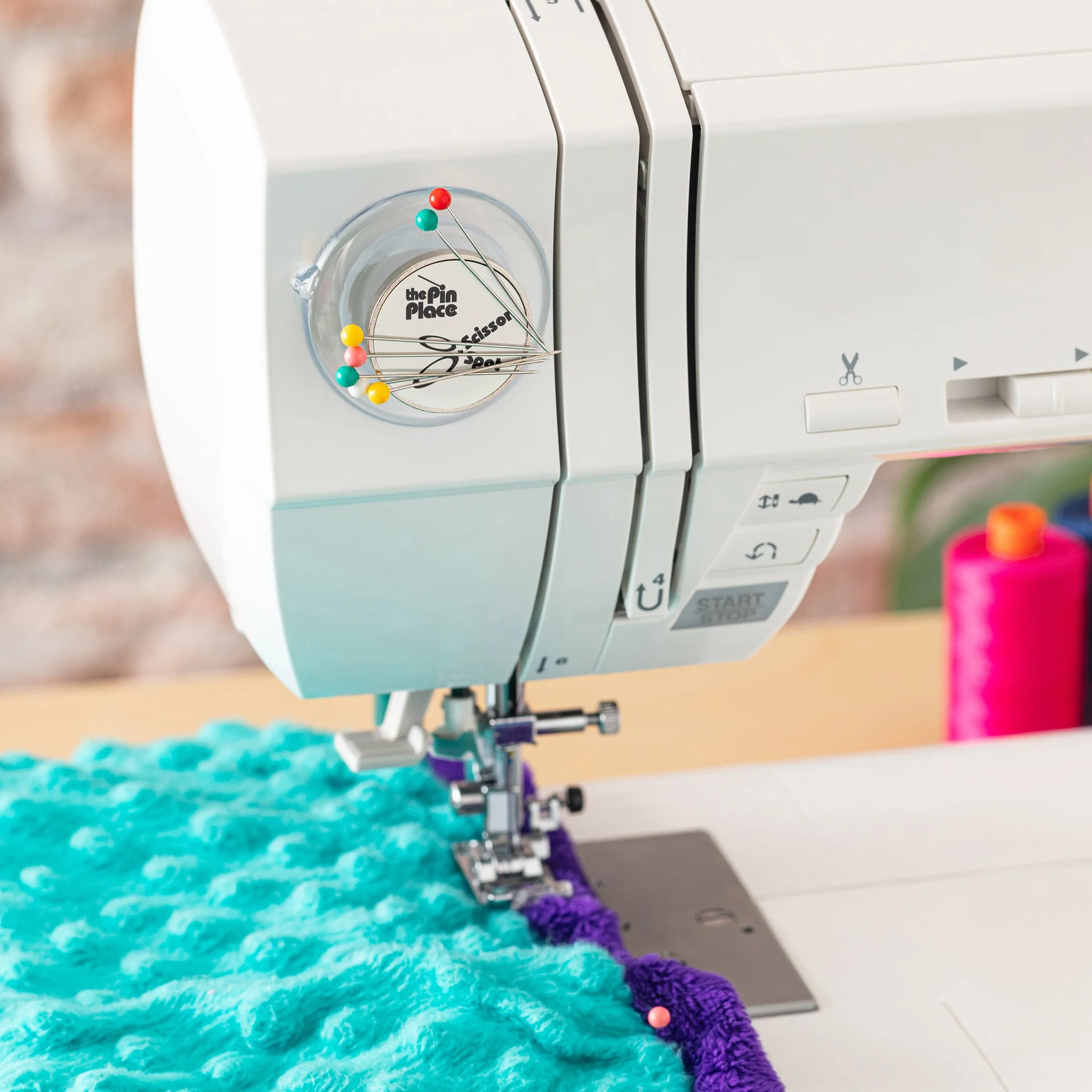 Schmetz Scissor Spot / Pin Place Magnetic Holder