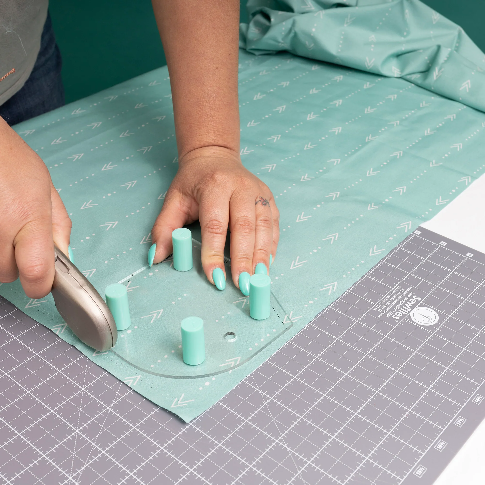 SewTites Sew Magnetic Cutting System Right Handed