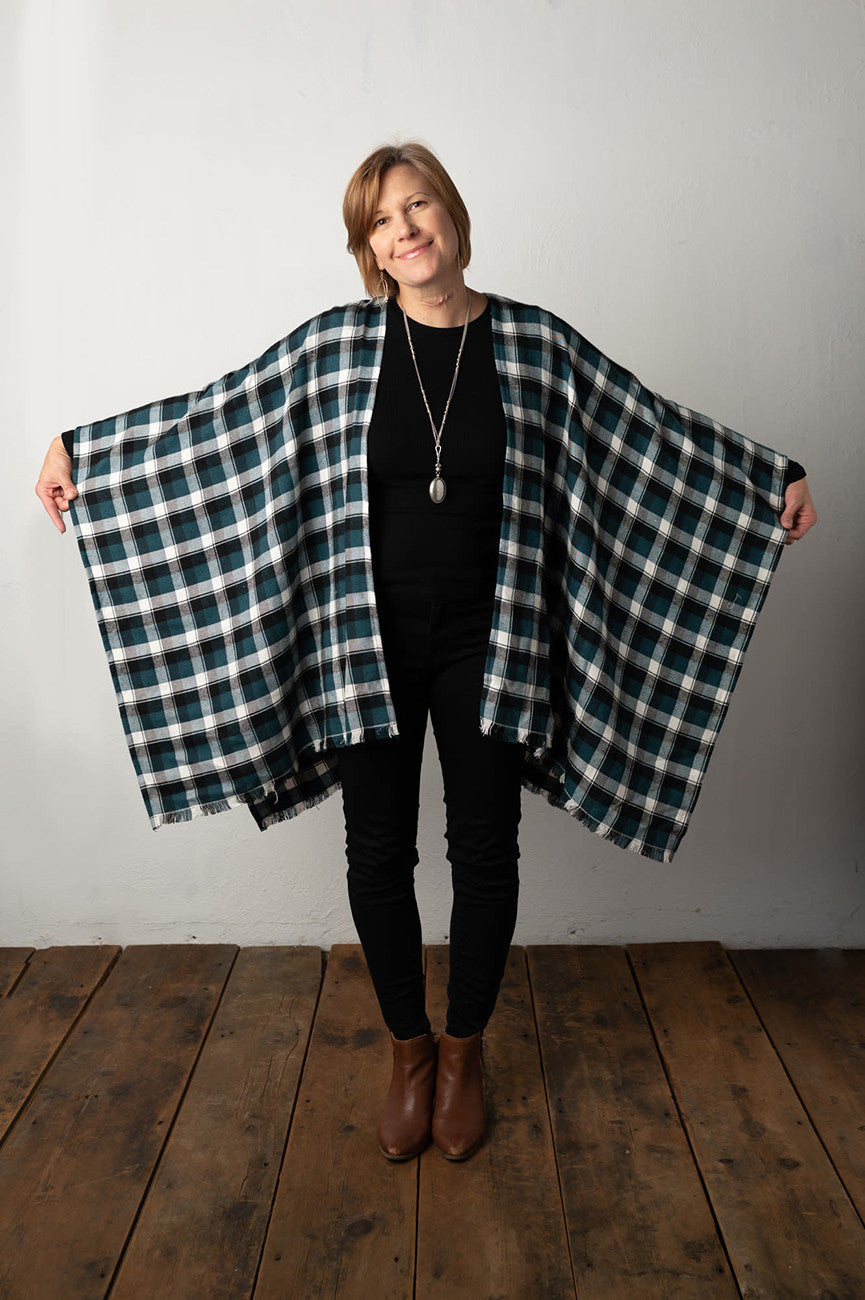 Studio M Squared That's a Wrap Fringed Flannel Wrap Pattern SMST002