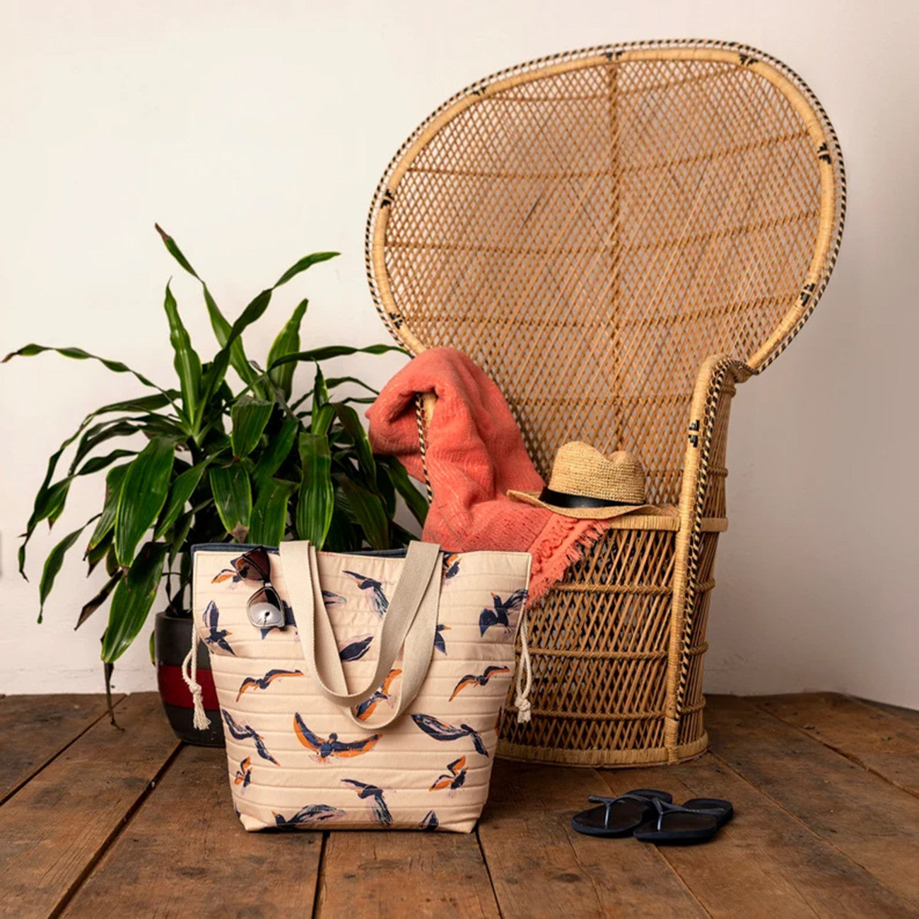 Studio M Squared The Parkview Unique Fold-down Tote Pattern SMST006