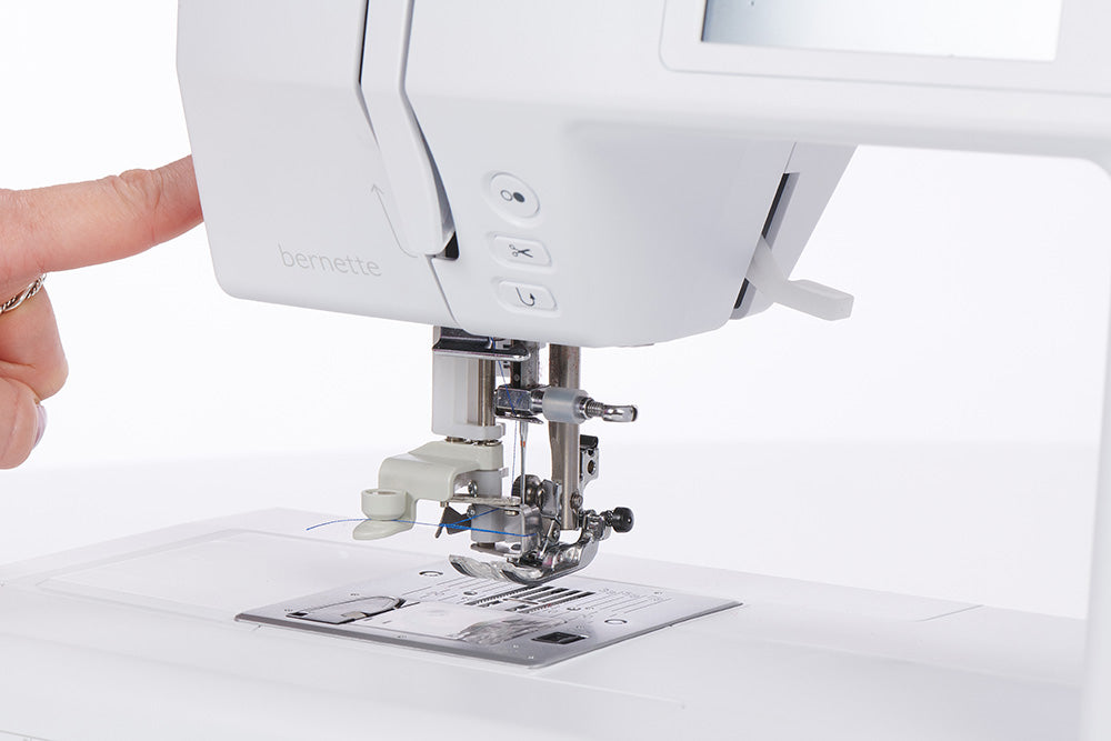 bernette b57 Sewing and Quilting Machine