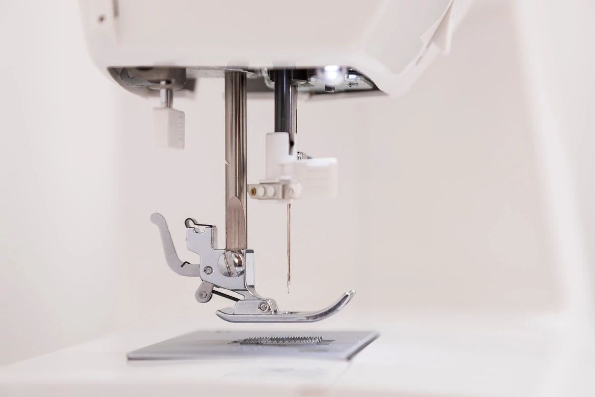 Singer Sew Mate™ 5400 Sewing Machine for Sale at World Weidner