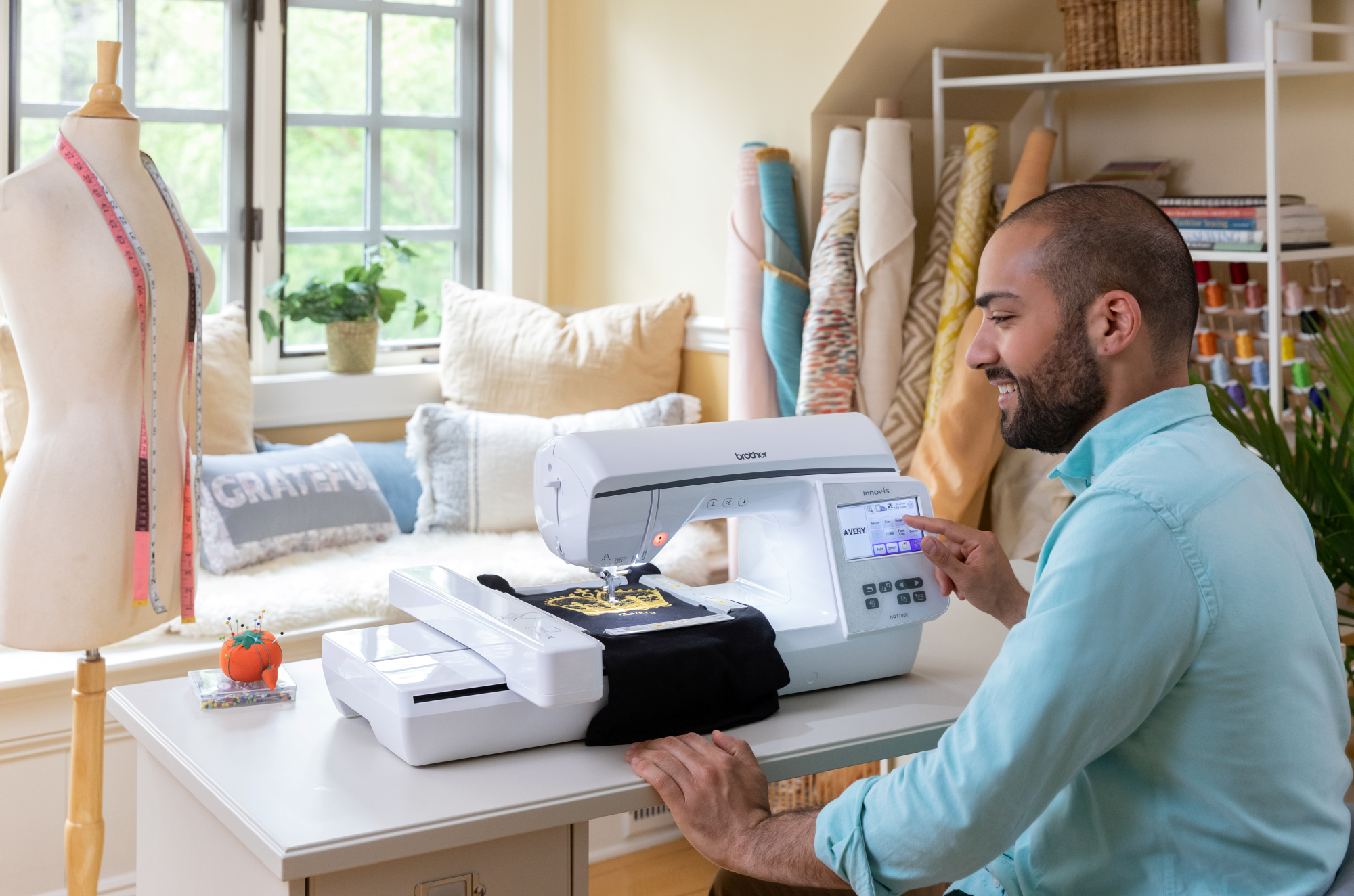 Brother Innov-is NQ1700E Embroidery Machine