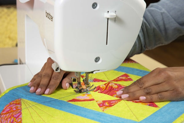Máquina de coser y acolchar Brother Pacesetter PS700 