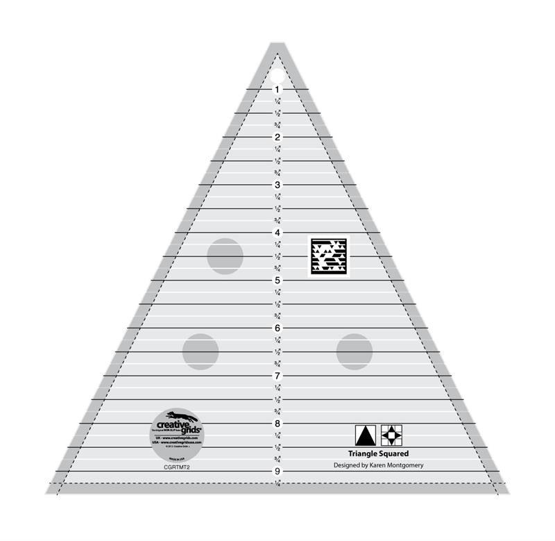 Triángulo de cuadrículas creativas en una regla cuadrada